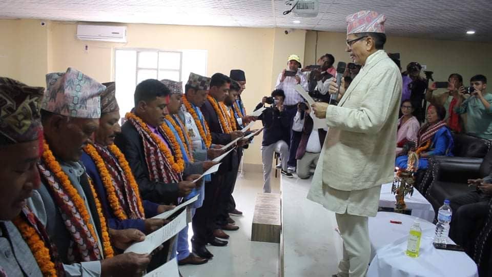 गुल्मीका १२ पालिका प्रमुखले लिए शपथ