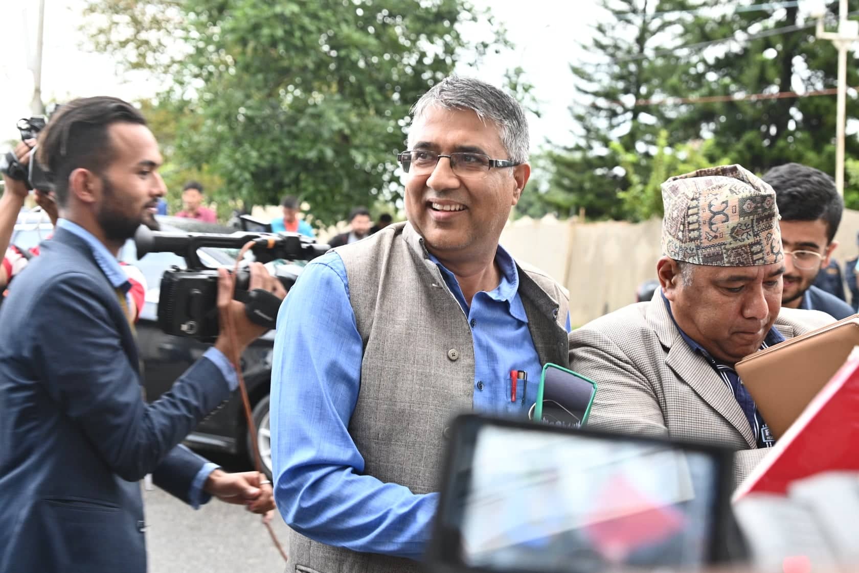 पाँच बजेपछि बन्दसूची बुझाउन एमाले निर्वाचन आयोगमा 