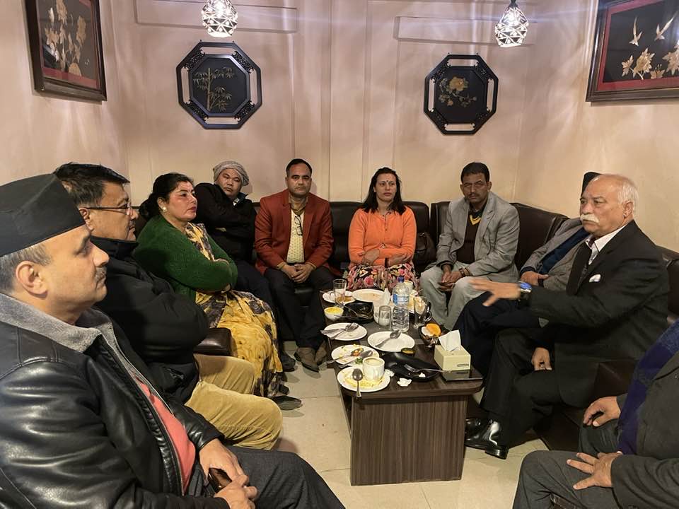 कांग्रेस संस्थापन पक्षकै केन्द्रीय सदस्यहरूले मागे केन्द्रीय समिति बैठक 