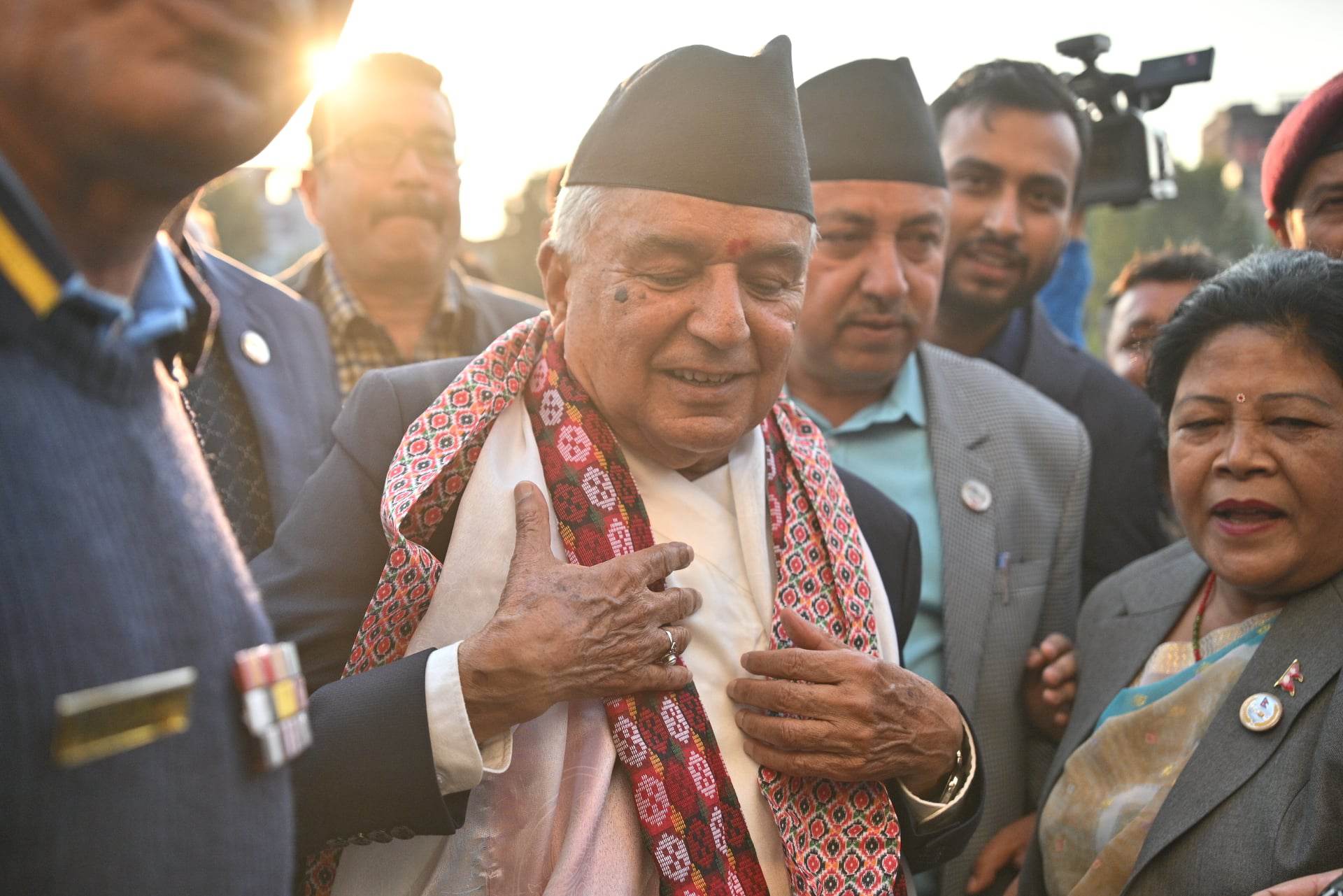 चुनावी परिणाम आएपछि पौडेल संसद भवन पुगे 