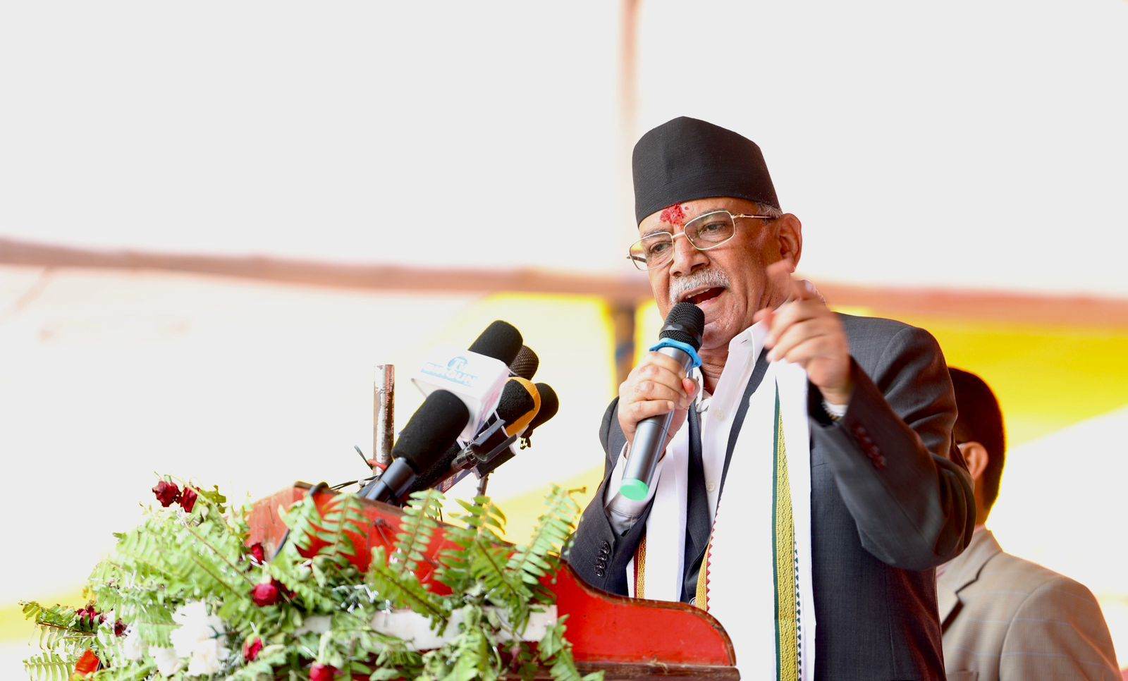उपेन्द्र जिताउन प्रचण्डले बाँडे विकासको सपना 