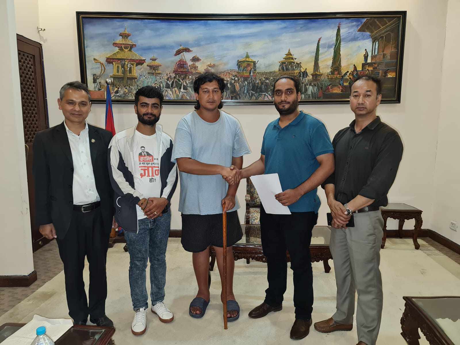 महानगर र ईःबीच चारबुँदे सहमति, आन्दोलन स्थगित 