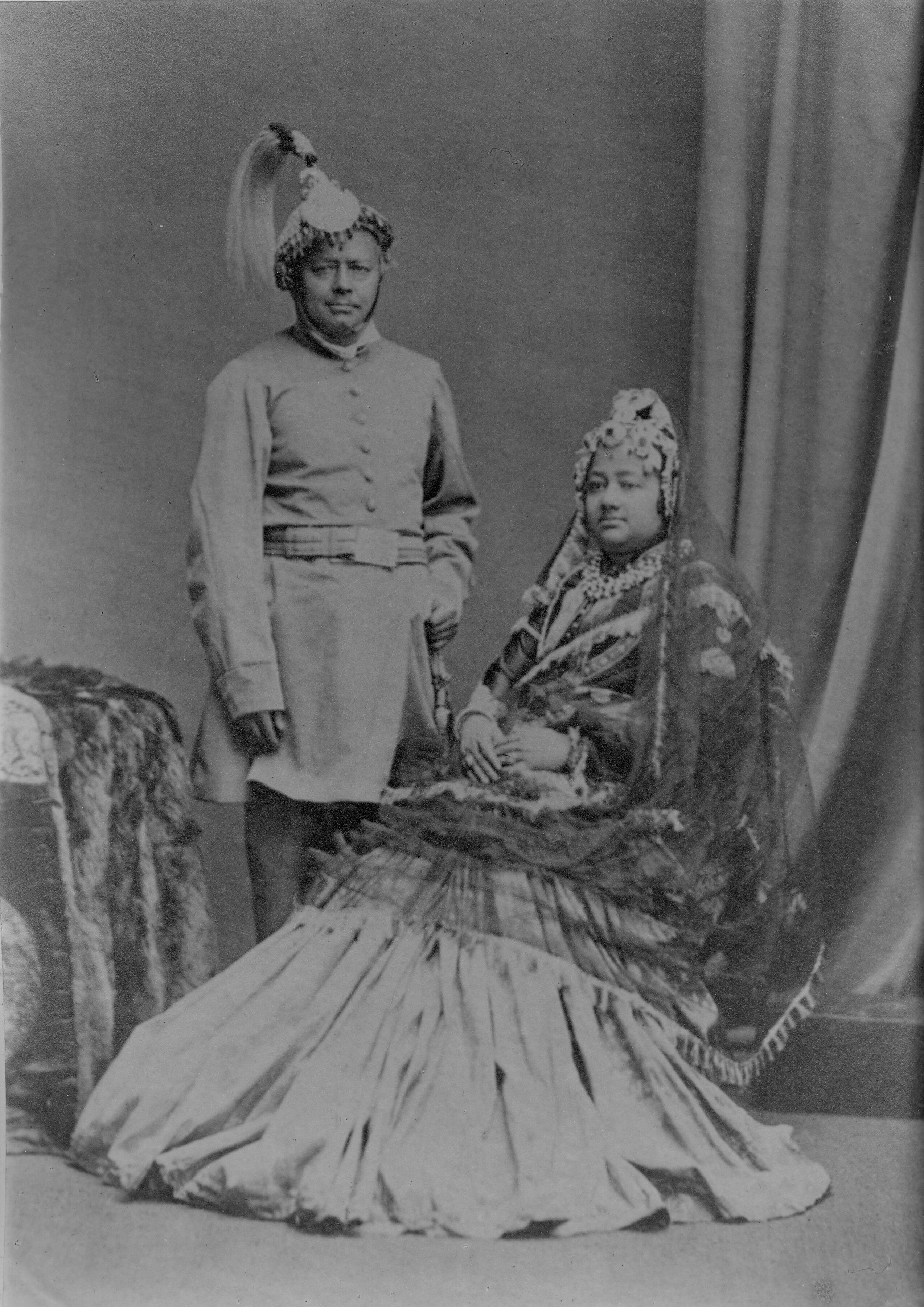 4.-Gen._Ranadip_Singh_and_Hari_Priya_Devi-1732425716.jpg