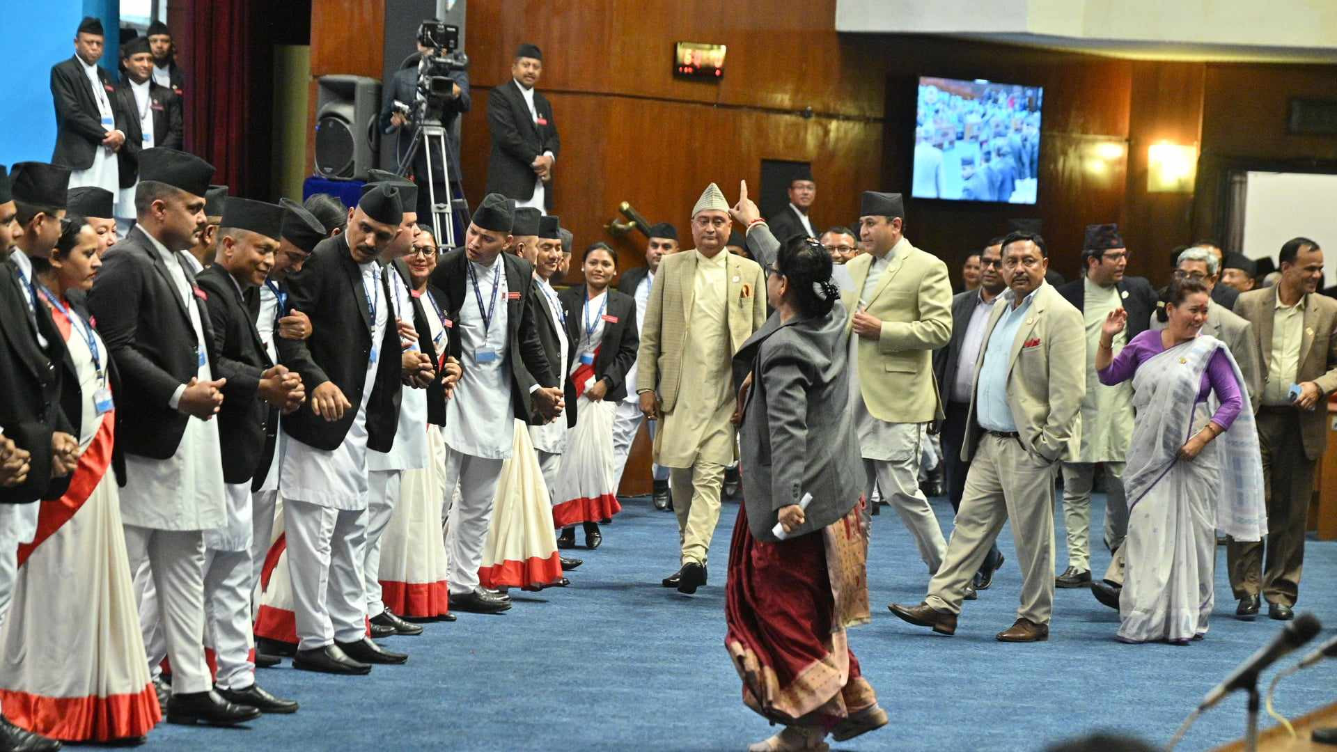 कांग्रेसको अवरोधपछि प्रतिनिधिसभाले दिन पाएन राष्ट्रपतिलाई धन्यवाद, बैठक स्थगित 