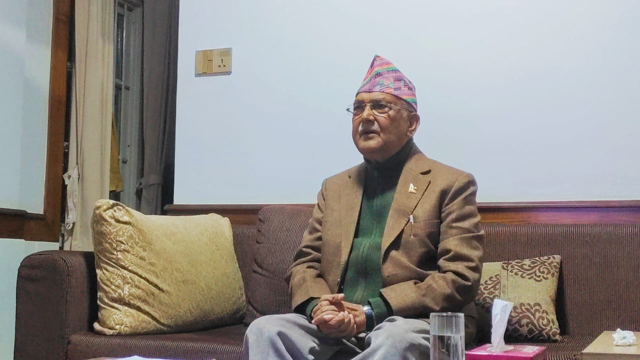 अराजकताबाट जन्मिएको सरकार लोकतान्त्रिक हुन सक्दैन : ओली