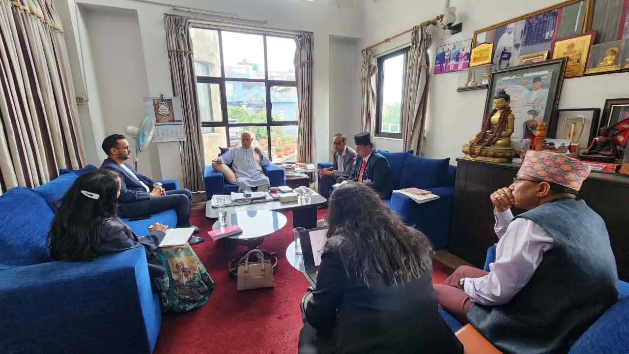 संविधान संशोधन कार्यदलले गर्‍याे पूर्वराष्ट्रपतिद्वय यादव र भण्डारीसँग छलफल, राष्ट्रिय सहमतिमा जोड