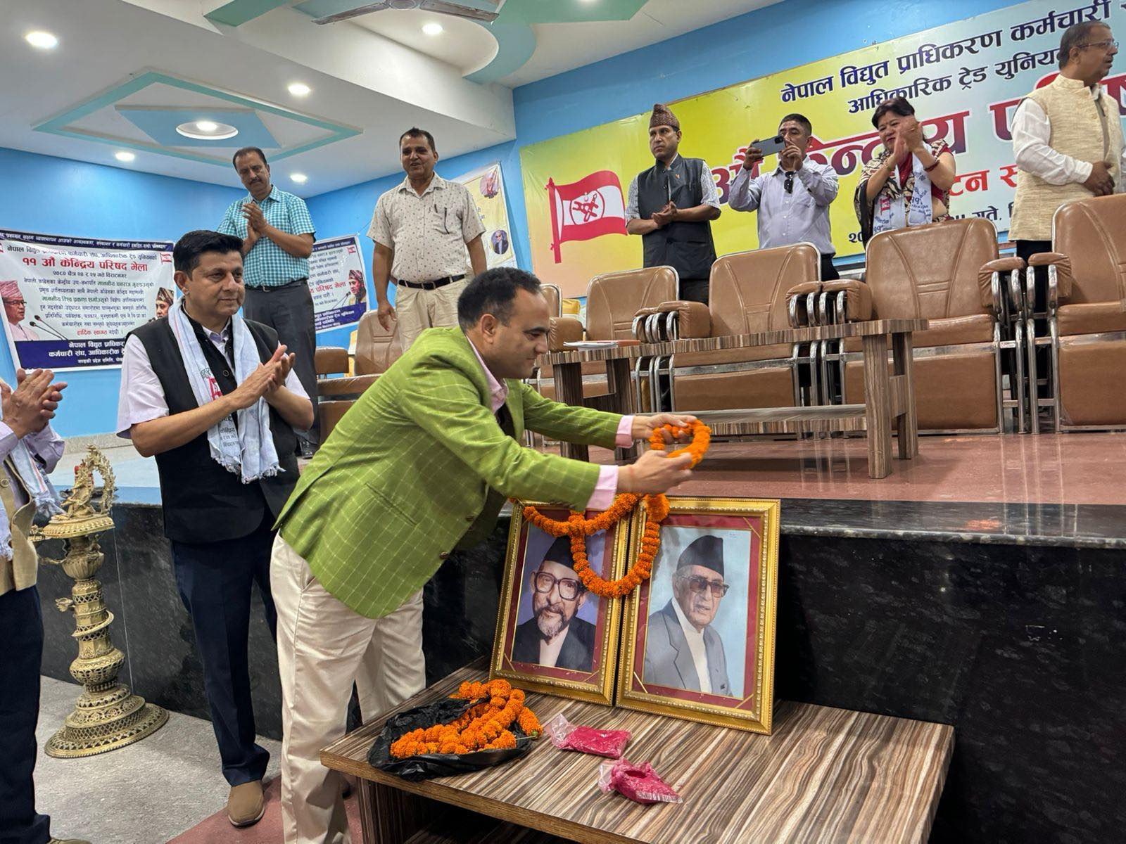 नैनसिंह महरको दाबी– एमाले–रास्वपाका अधिकांश नेताहरू सहकारी ठगीमा संलग्न छन्