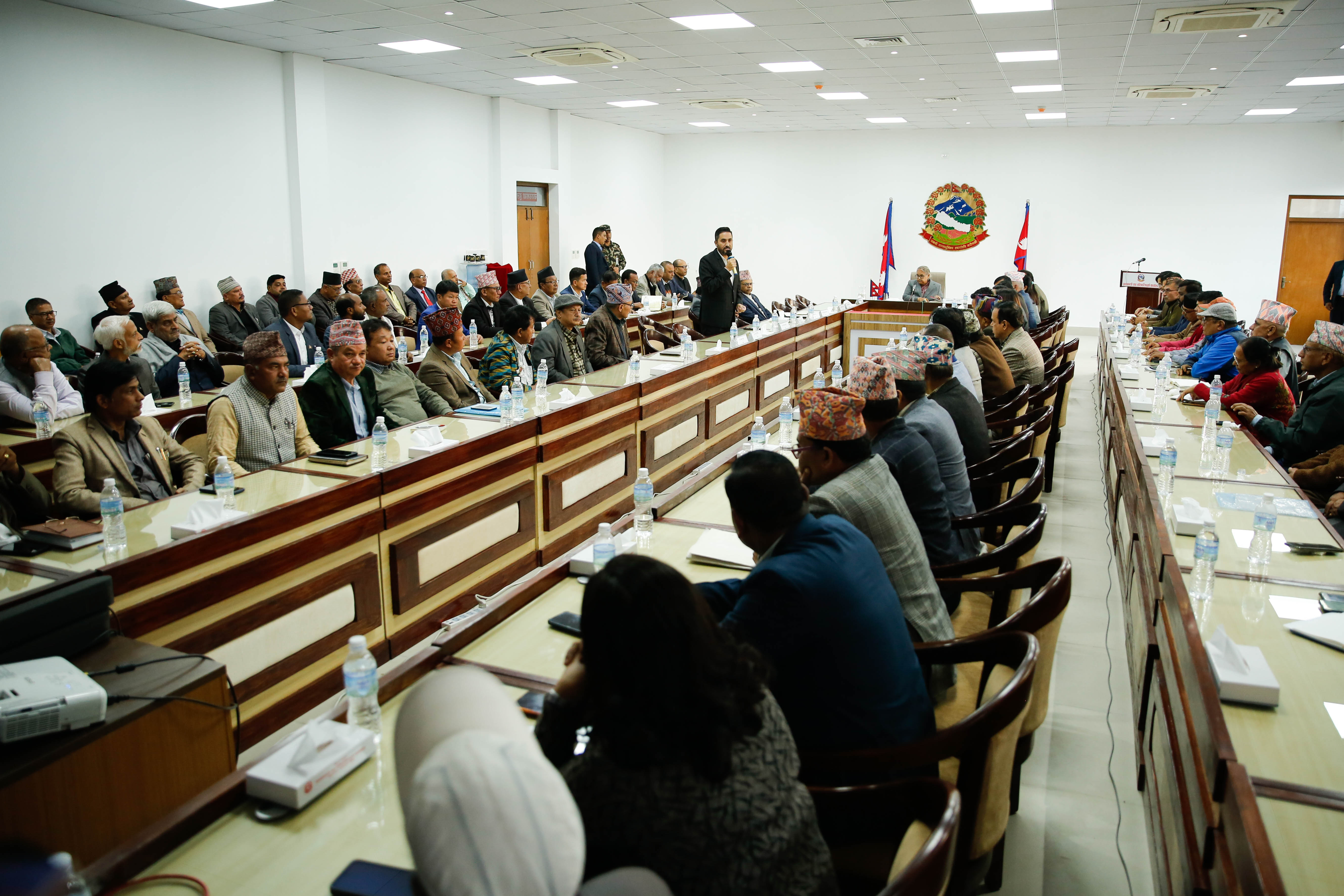 All-party-Meeting_-(9)-1763551266.jpg