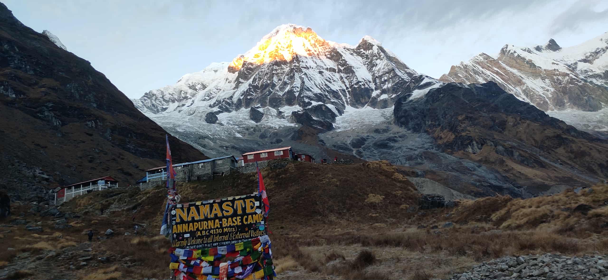 आधार शिविरबाट देखिएको अन्नपूर्ण हिमाल र आसपासका क्षेत्र (तस्वीरहरू)