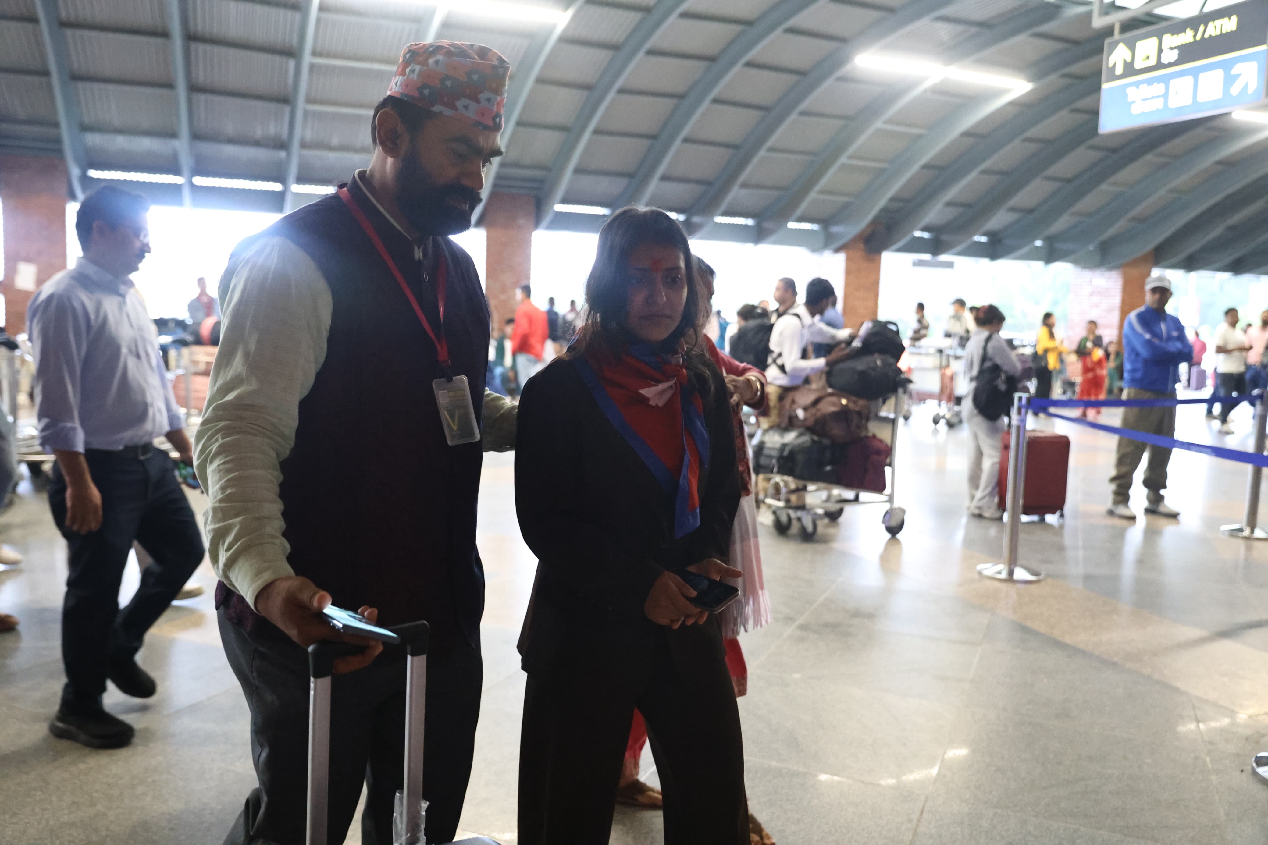 BIpin-joshi-family-(2)-1754879020.jpg
