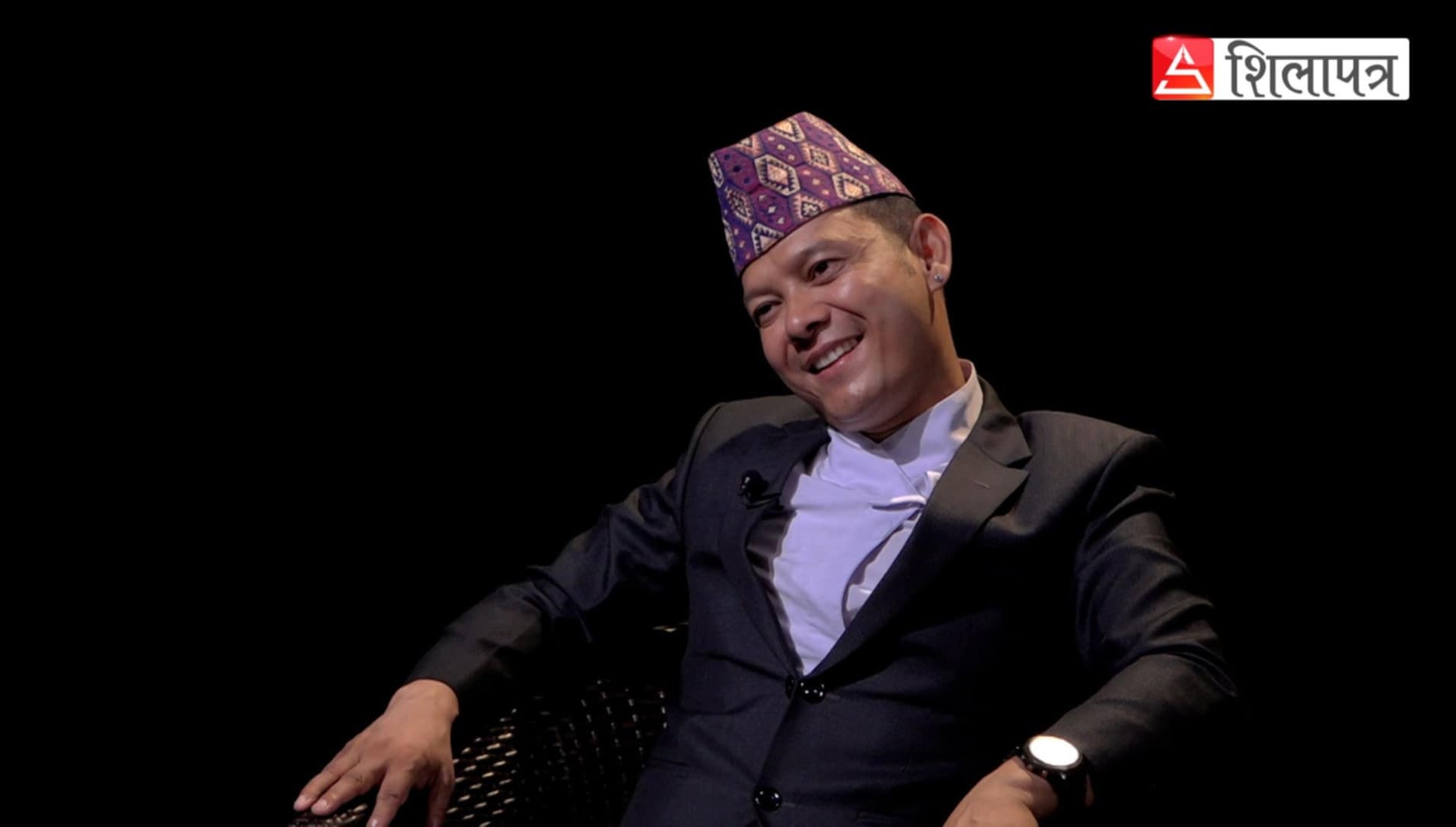 बद्री पङ्गेनी भन्छन् – मापदण्ड नभएकाले लाेकगीतमा विकृति आयाे  (भिडियाे वार्ता)