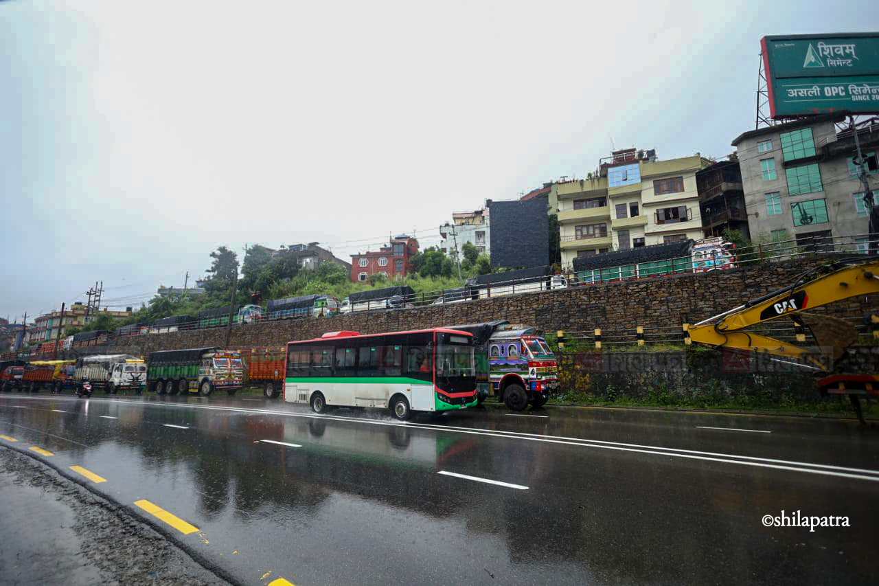 Balkhu-Road-Vehicle_NPL-(13)-1790321977.jpeg