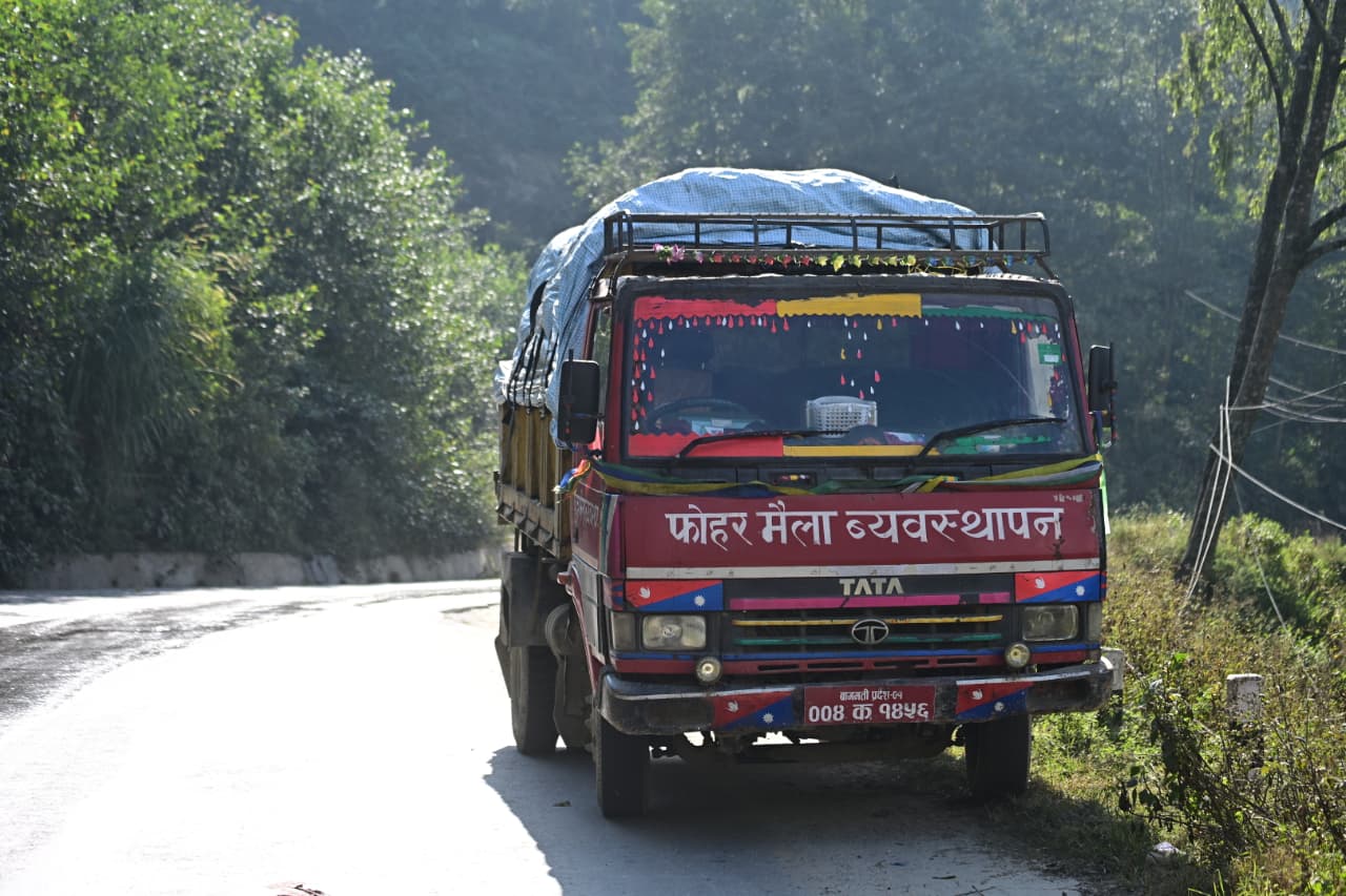 Banchare-dada-ma-awarodh_NPL-(5)-1763542806.jpeg
