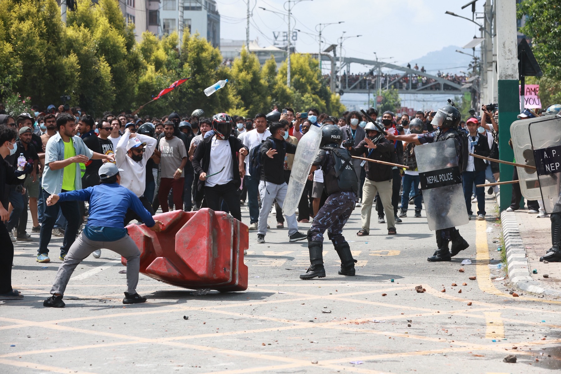Baneshwor-ma-tanab_Nepal-Photo-Library-(11)-1757323684.jpg
