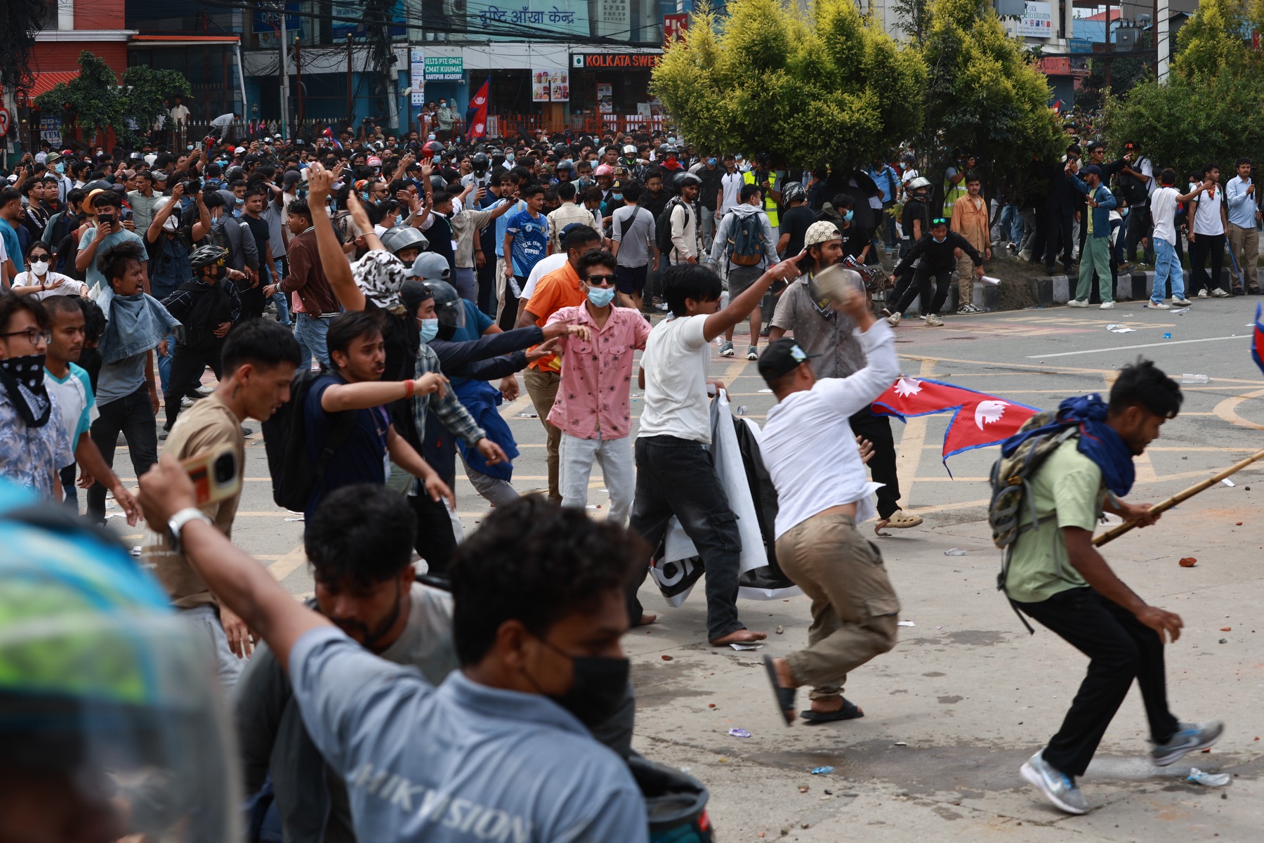 Baneshwor-ma-tanab_Nepal-Photo-Library-(13)-1757323685.jpg
