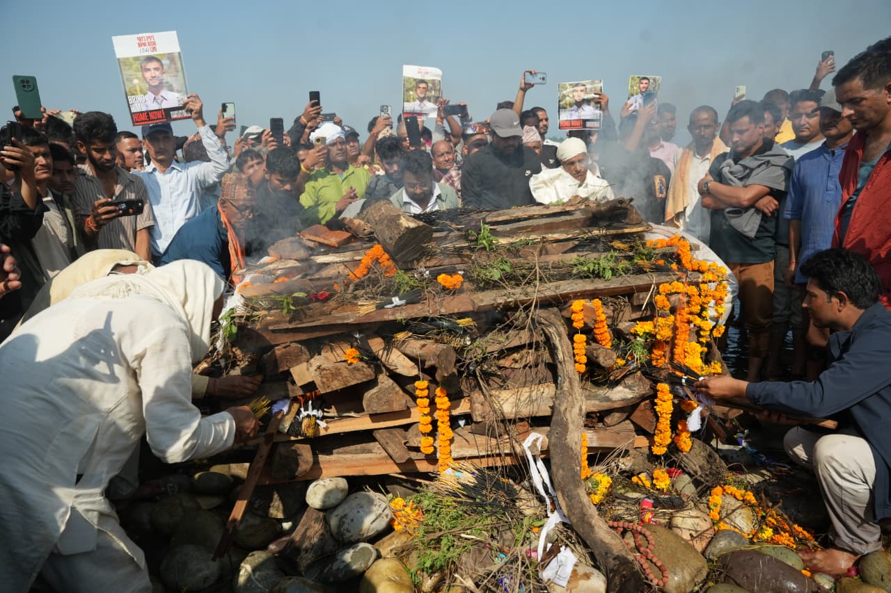 Bipin-Joshi-Funeral_Nepal-Photo-Library-(10)-1761035333.jpeg