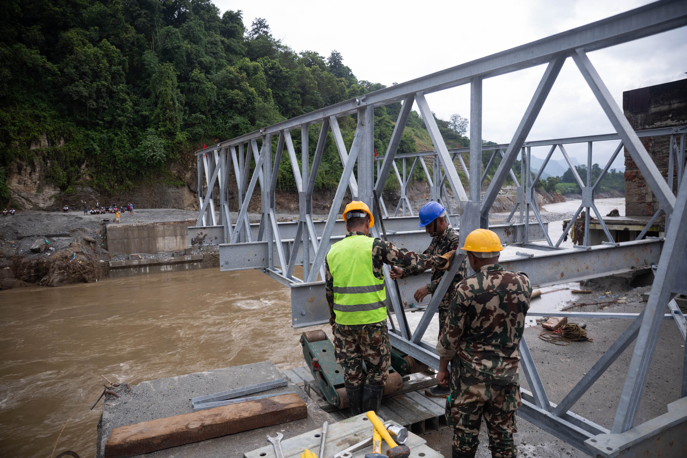 Bridge_Trisuli_Nepal-Army_nepal-Photo-library3-1788665198.jpg