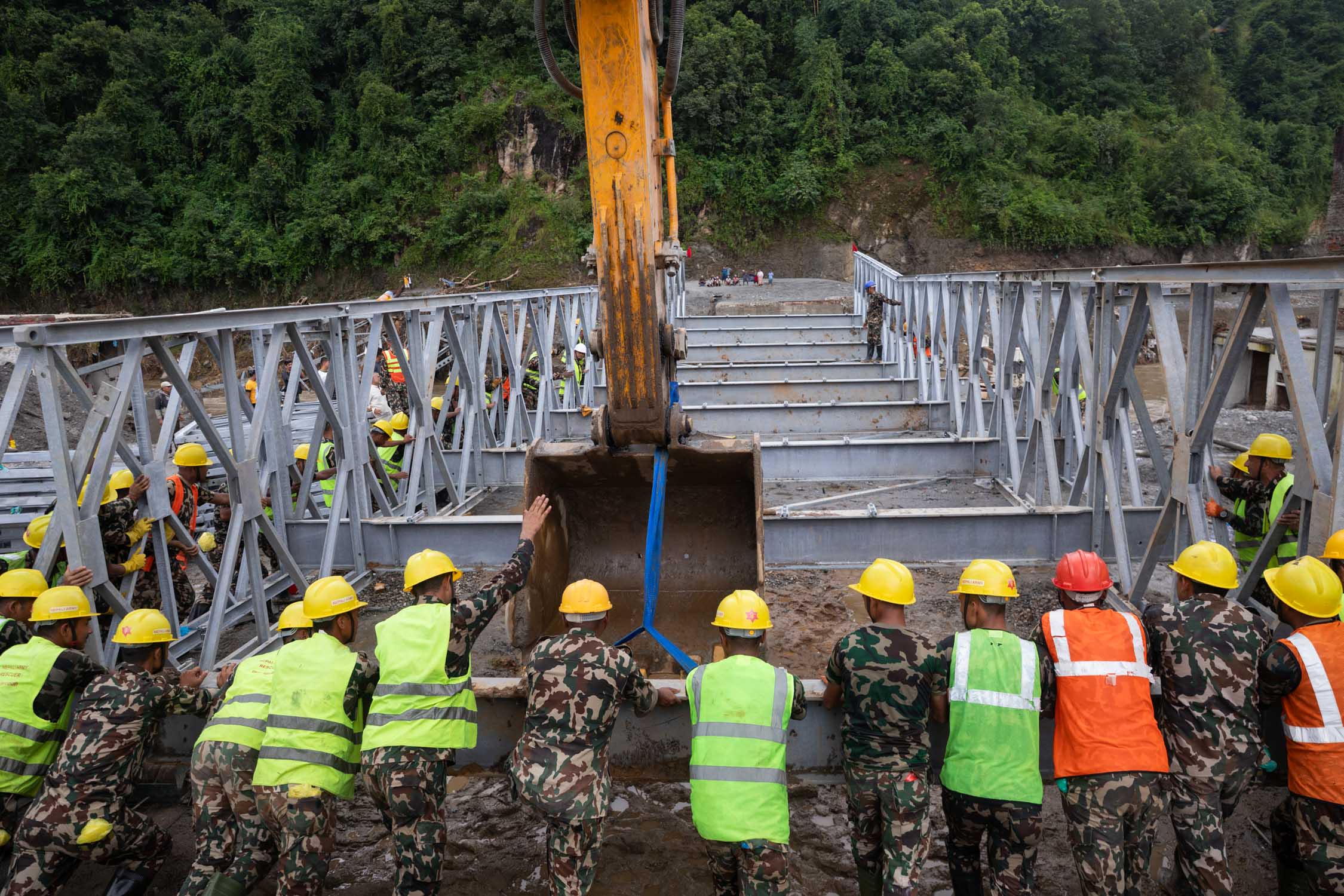 Bridge_Trisuli_Nepal-Army_nepal-Photo-library5-1788665198.jpg