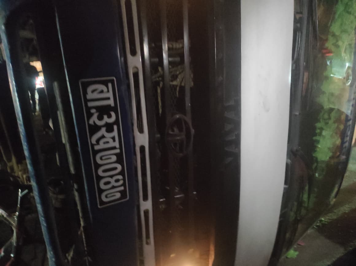 Bus-accident_Machhapokhari_NPL-(3)-1762606825.jpeg