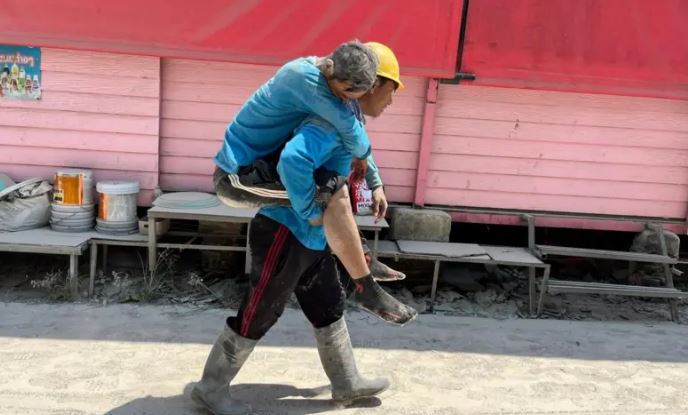 म्यानमारमा शक्तिशाली भूकम्प, कैयौँ घर भत्किए 