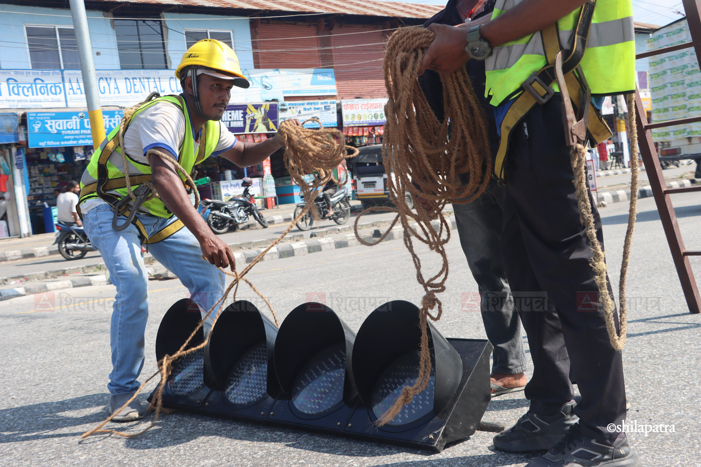 Chitwan-Traffic-Light_NPL_NishaShrestha-(10)-1790827829.jpg
