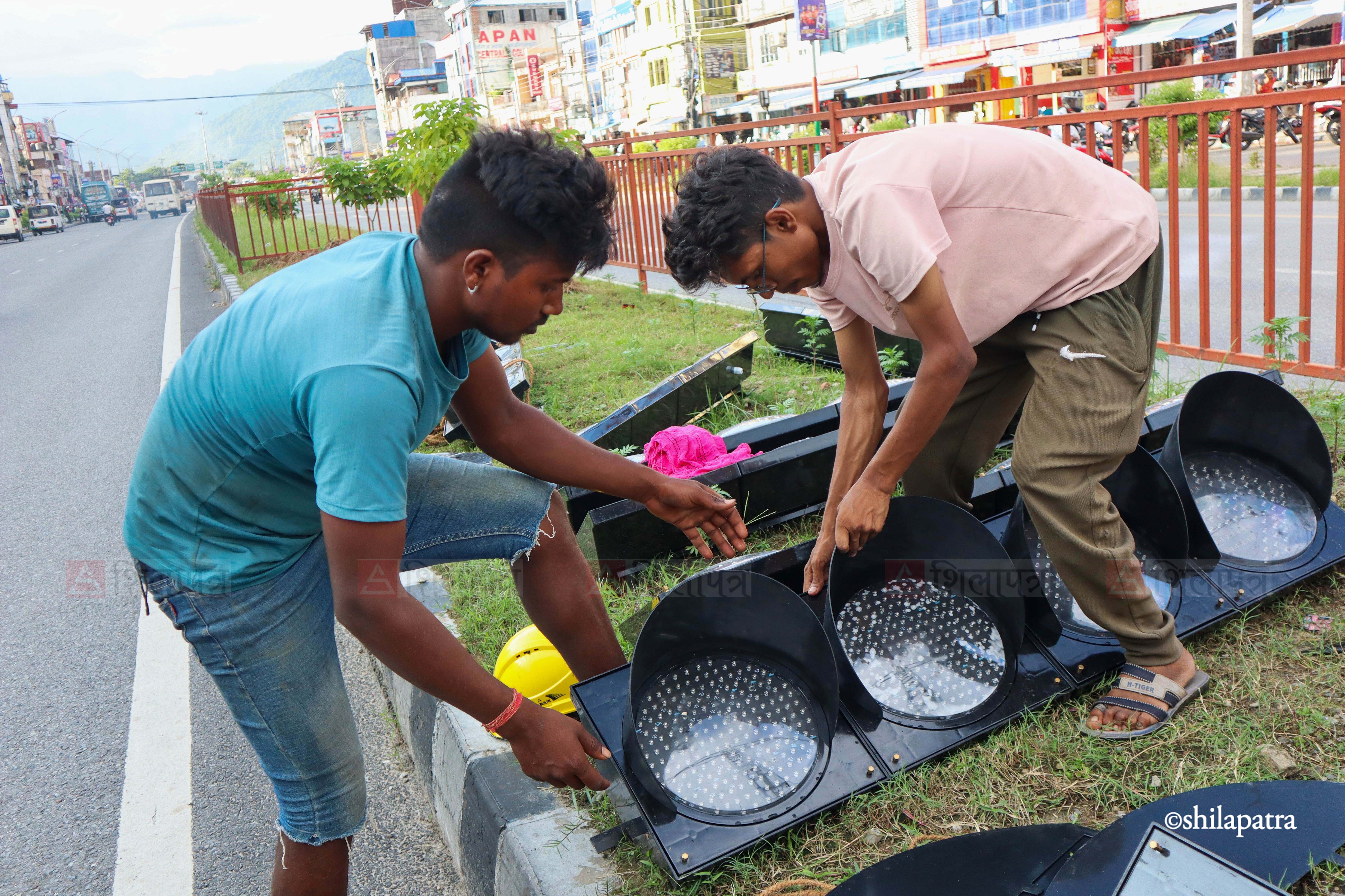 Chitwan-Traffic-Light_NPL_NishaShrestha-(13)-1790827831.jpg