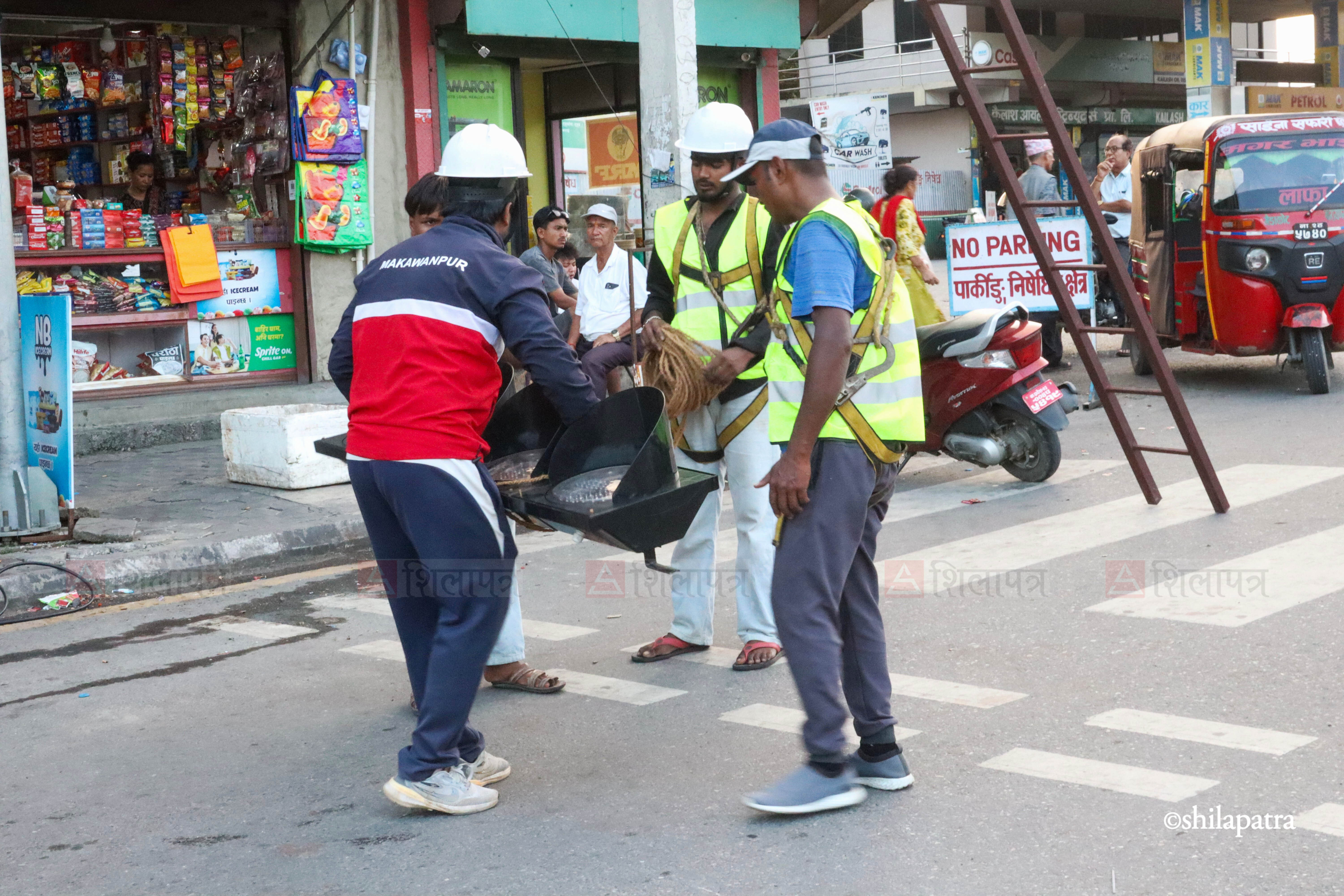 Chitwan-Traffic-Light_NPL_NishaShrestha-(18)-1790827835.jpg