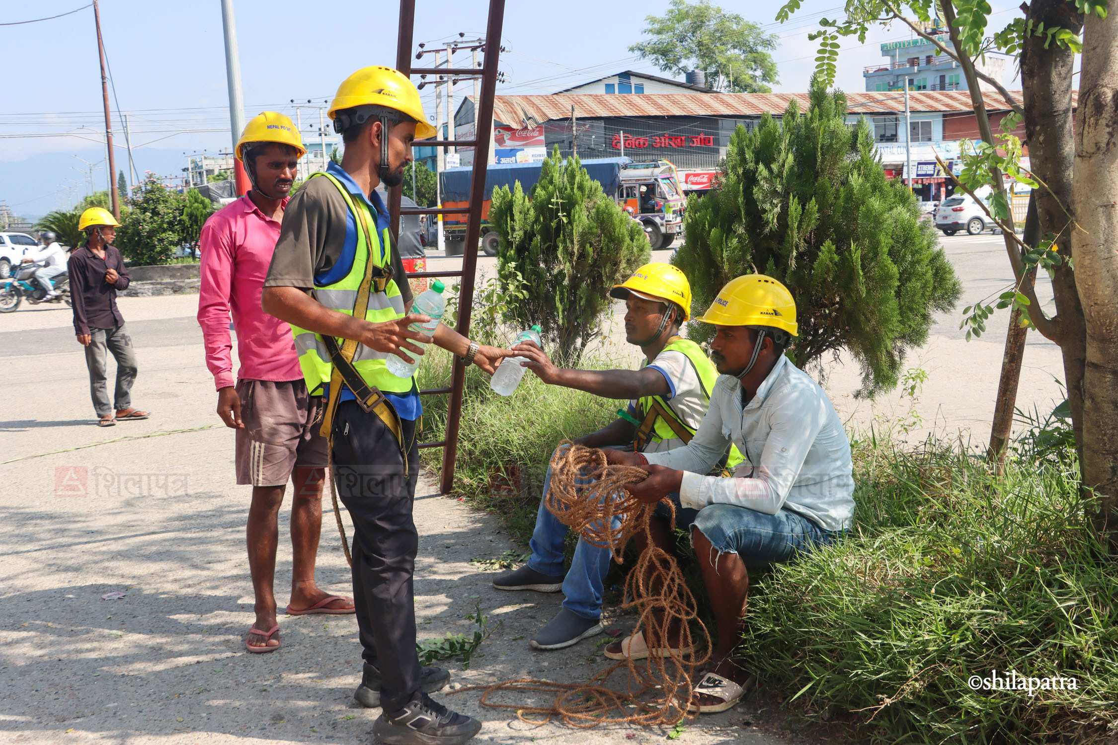 Chitwan-Traffic-Light_NPL_NishaShrestha-(5)-1790827828.jpg