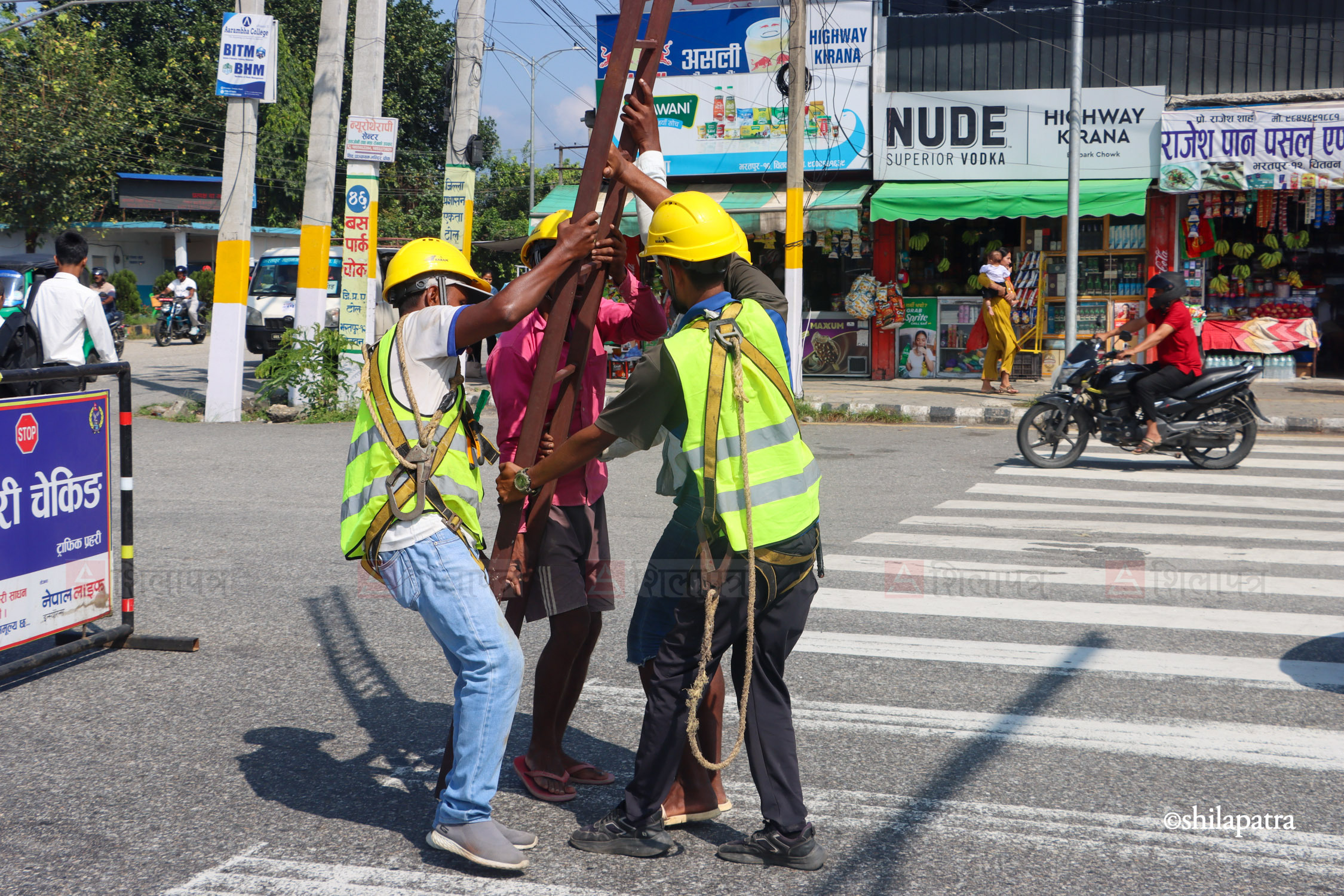 Chitwan-Traffic-Light_NPL_NishaShrestha-(6)-1790827828.jpg