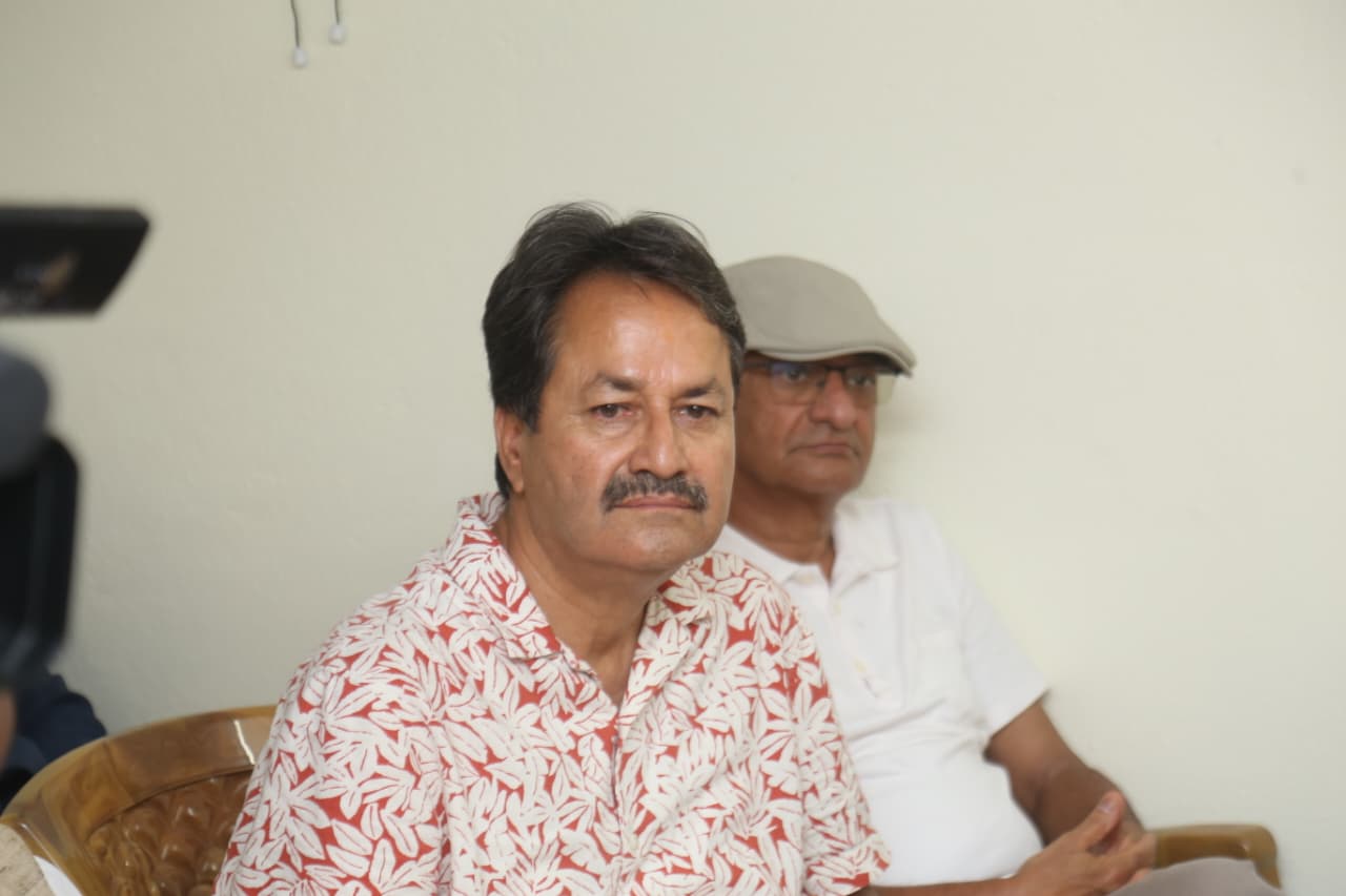 Congress-khadka-meeting_NPL-(2)-1783330914.jpeg