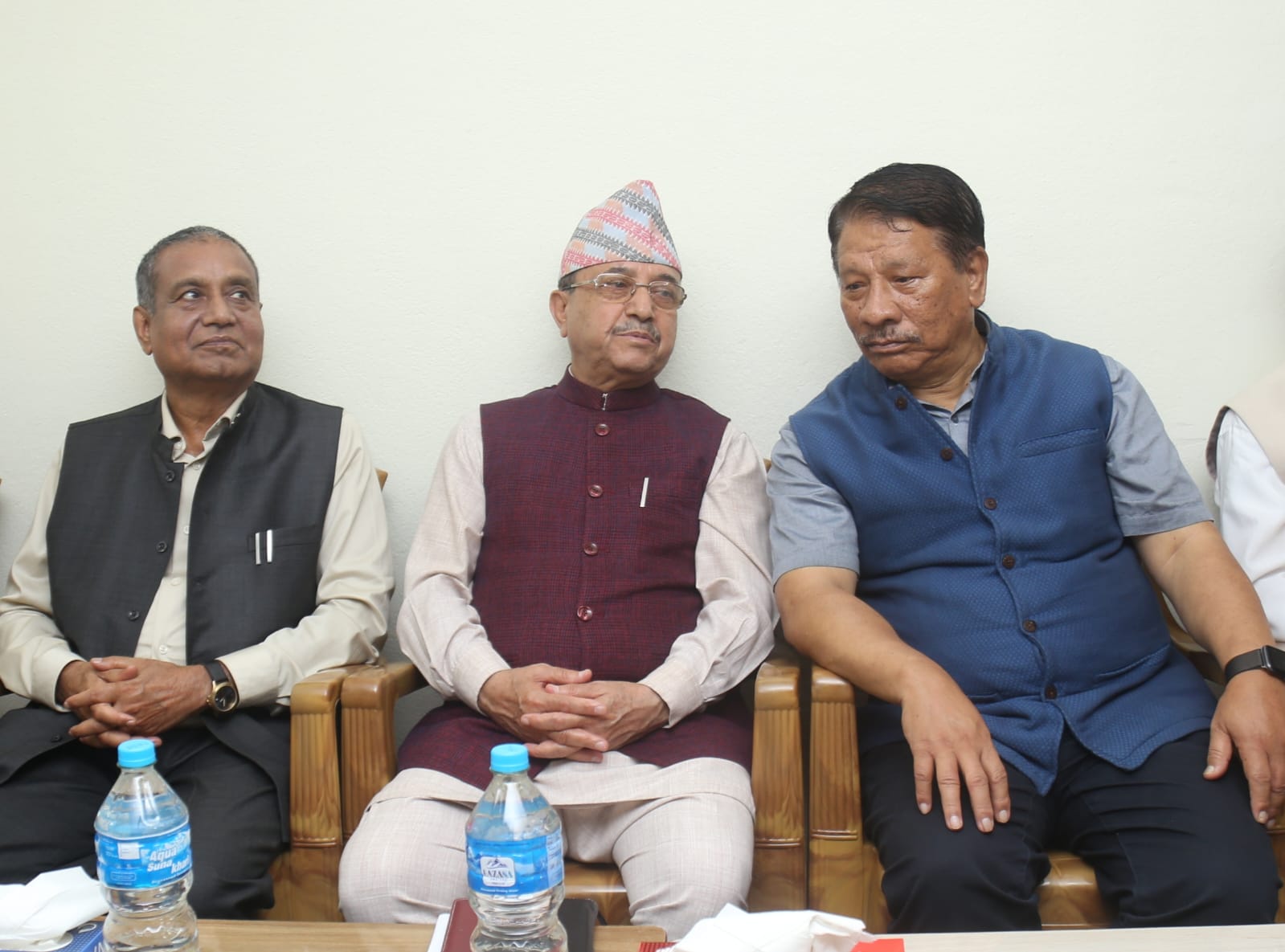 Congress-khadka-meeting_NPL-(3)-1783351199.jpeg