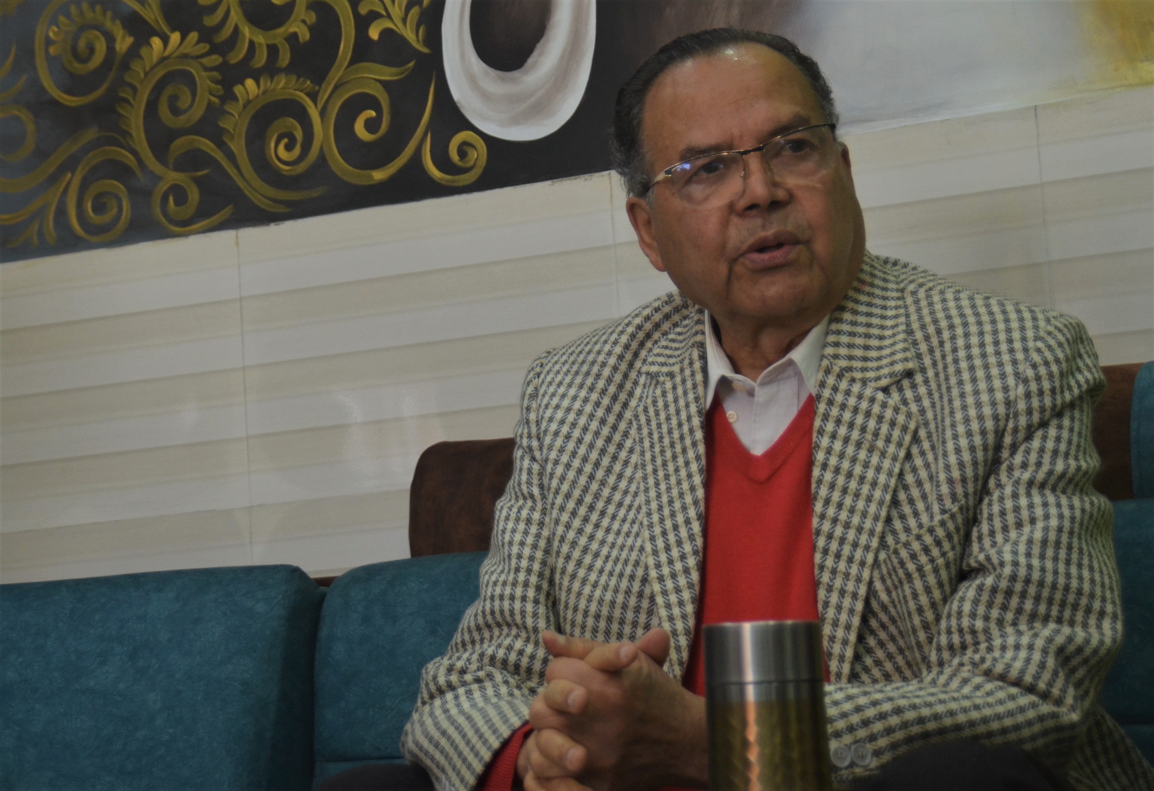 हामीलाई तीनवटा मन्त्रालय चाहिन्छ, उपचुनावमा पनि एक सिट दिनुपर्छ : झलनाथ खनाल