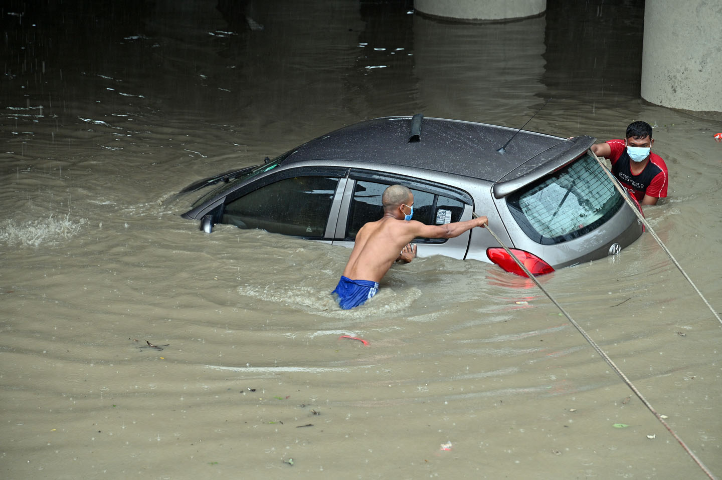 डुबायाे, डुबायाे चुर्लुम्मै डुबायाे (वर्षापछि काठमाडाैंका केही तस्वीर)