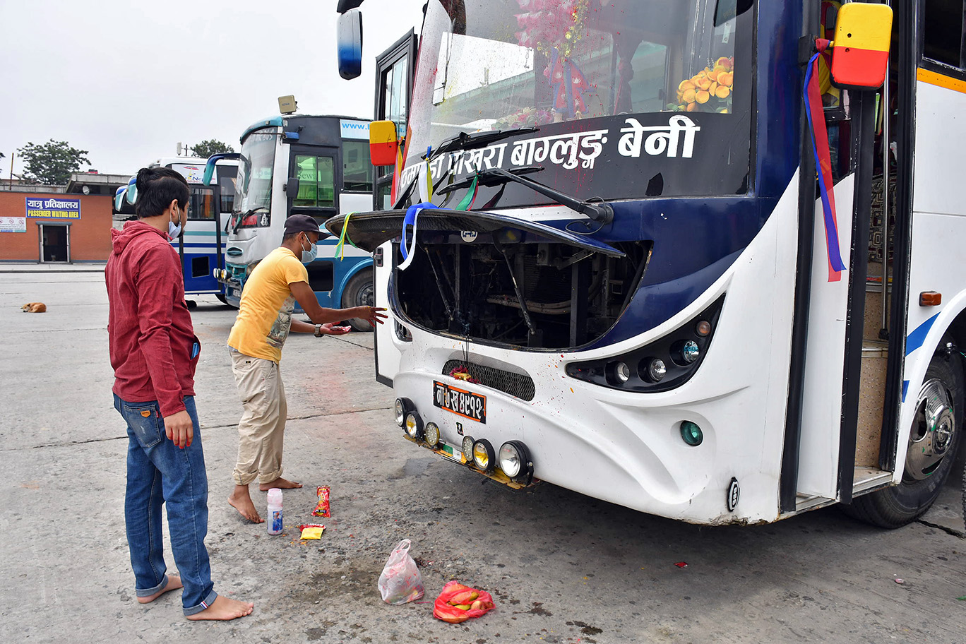 विश्वकर्मा पूजाका दिन नयाँ बसपार्कको चहलपहल