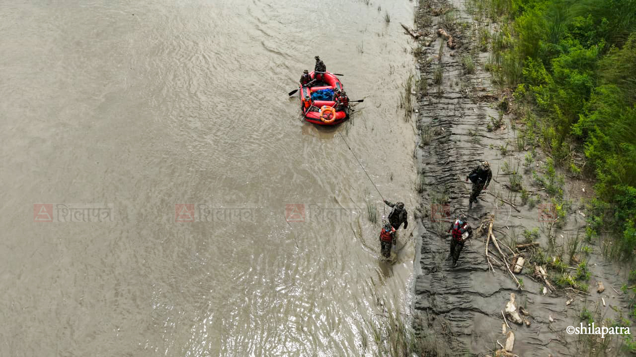 Dead-Body-Rescue-by-Nepal-Army-Chitwan-Photos-(1)-2-1788172630.jpg