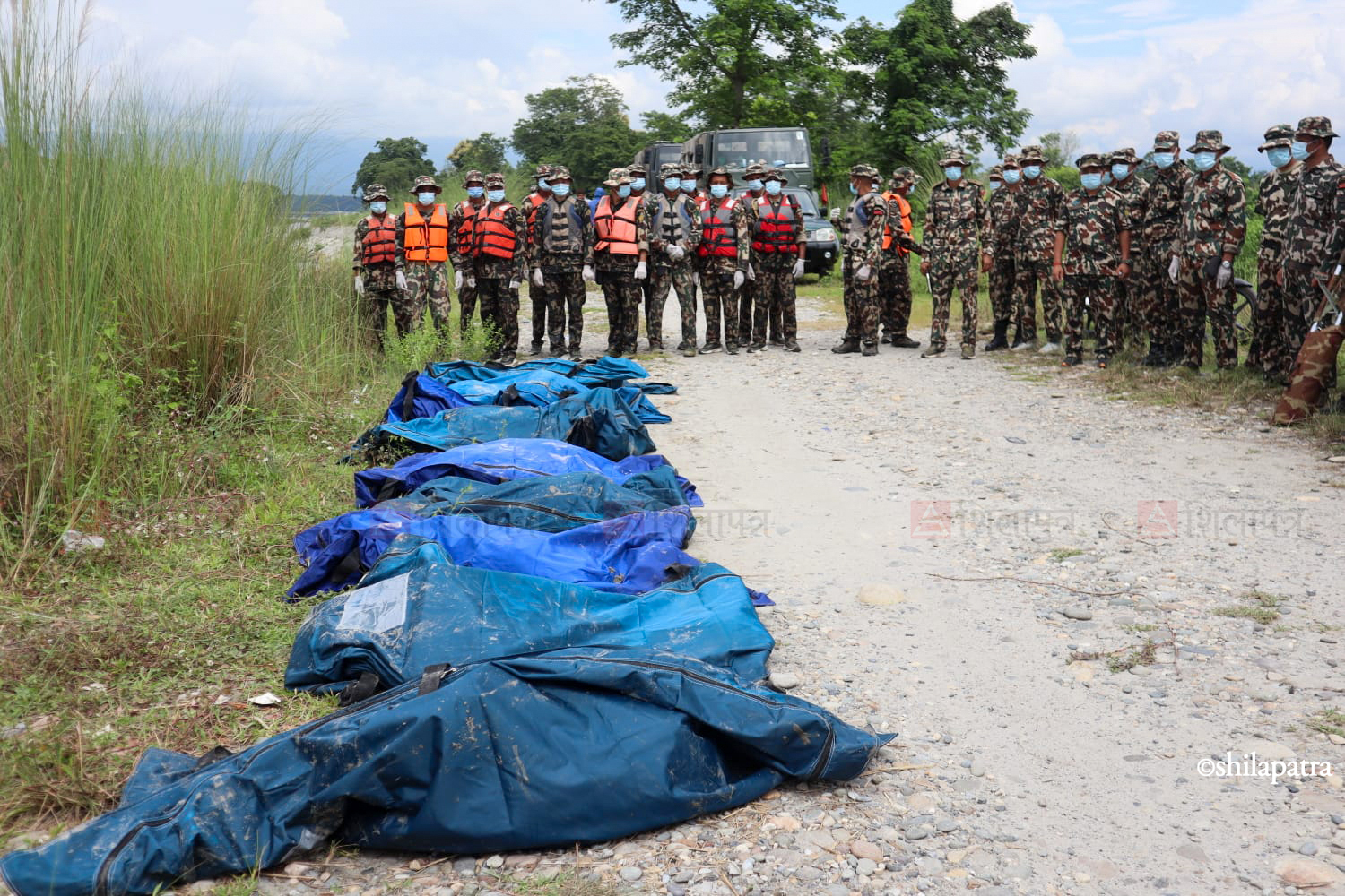 Dead-Body-Rescue-by-Nepal-Army-Chitwan-Photos-(5)-1788172636.jpg
