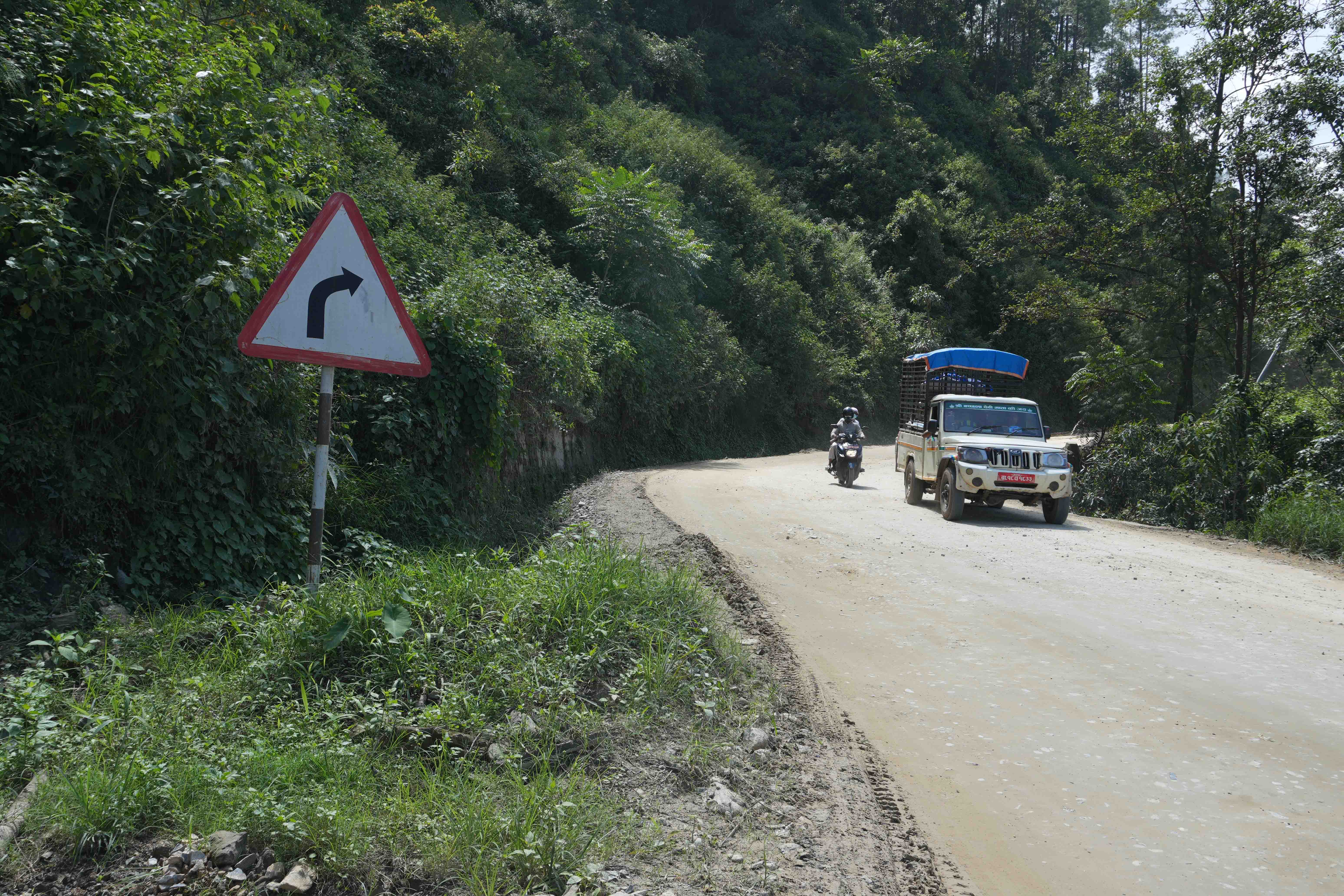 Dhulikhel-Khawa-Road_NPL_DSC01955-1758690386.jpg