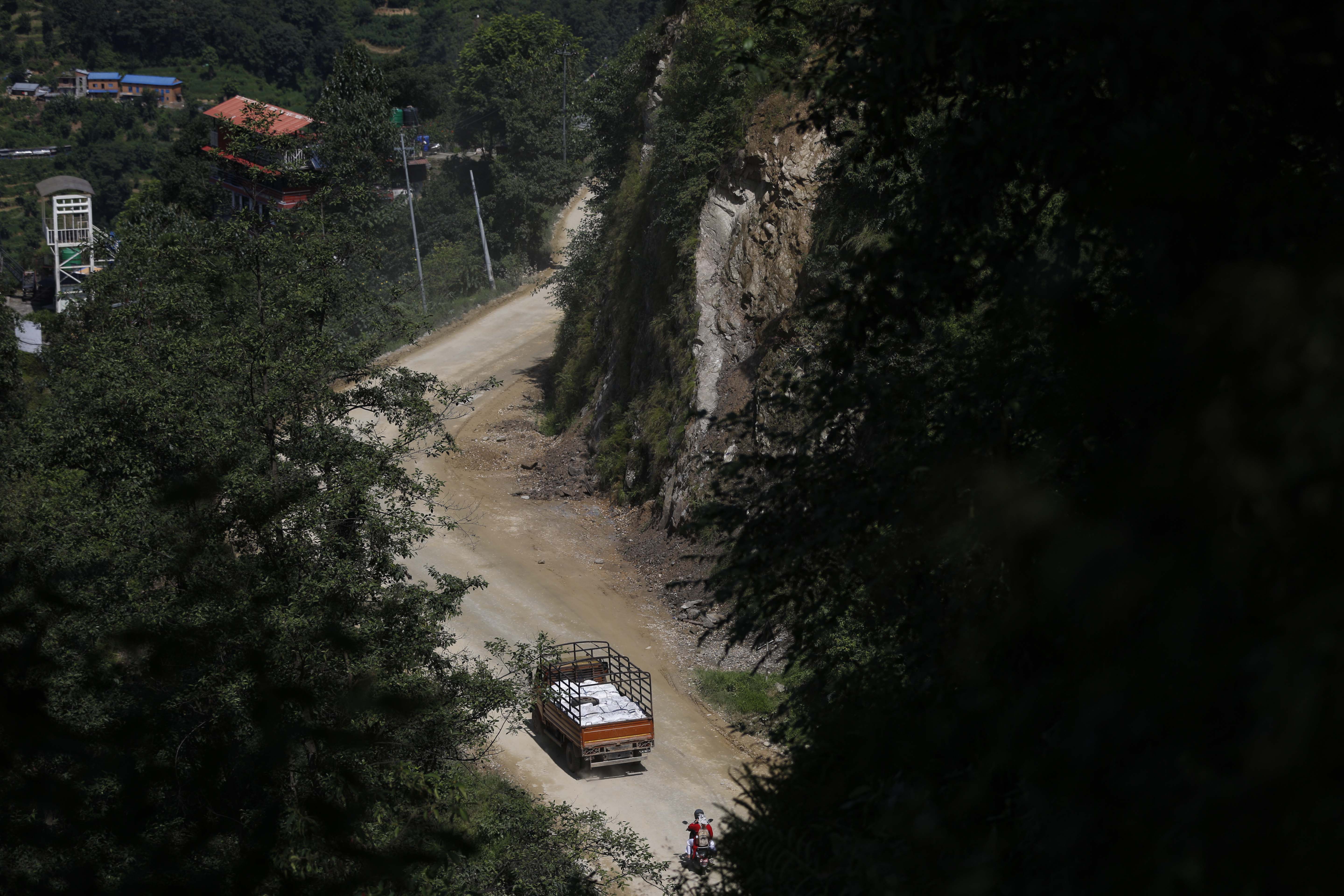 Dhulikhel-Khawa-Road_NPL__SG_1582-1758690374.jpg