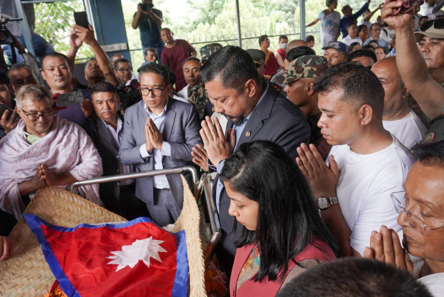 Durgalal-Shrestha_Funeral_-1215-(10)-1787052163.jpg