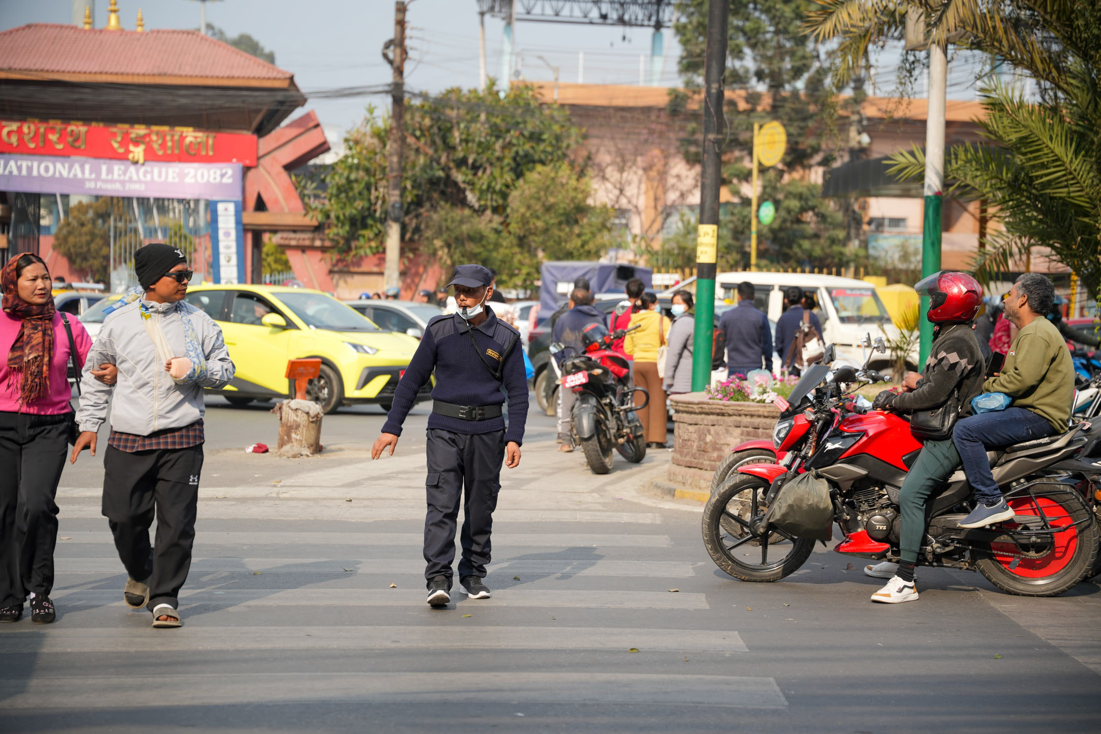 Election-police-on-Duty-Kathmandu-traffic_NPL12-1772168603.jpg