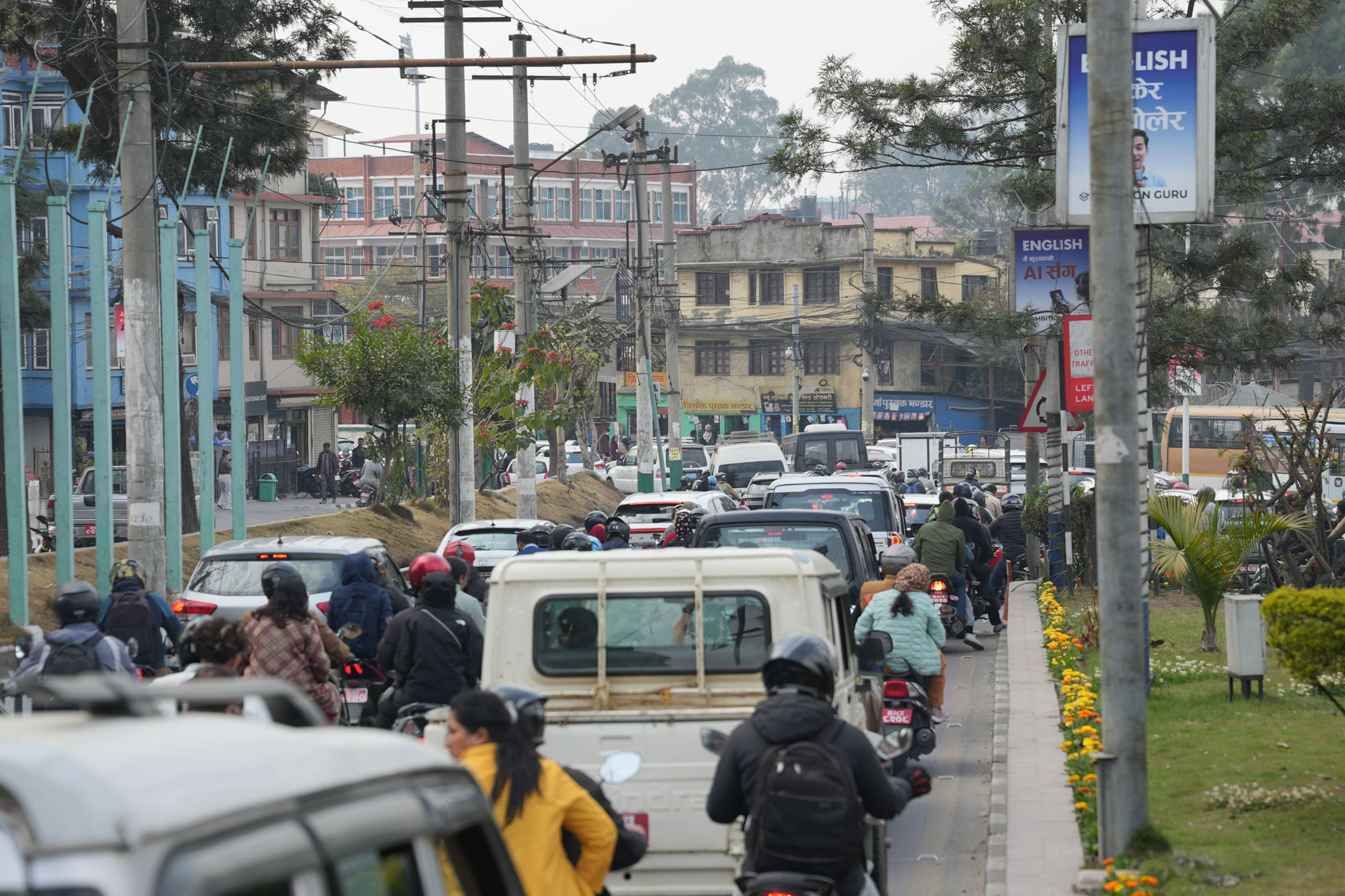 Election-police-on-Duty-Kathmandu-traffic_NPL18-1772168600.jpg