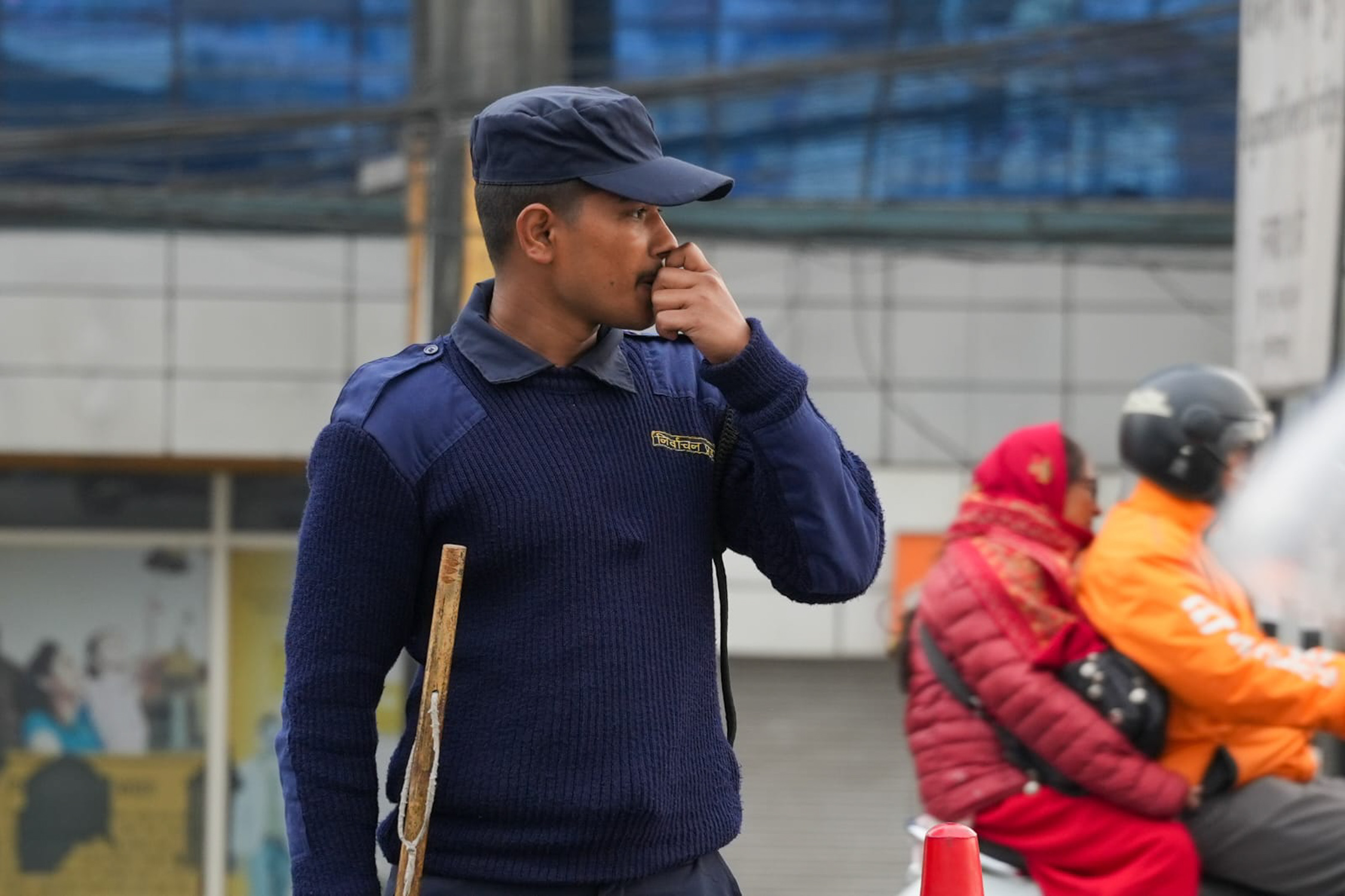 Election-police-on-Duty-Kathmandu-traffic_NPL3-1772168608.jpg