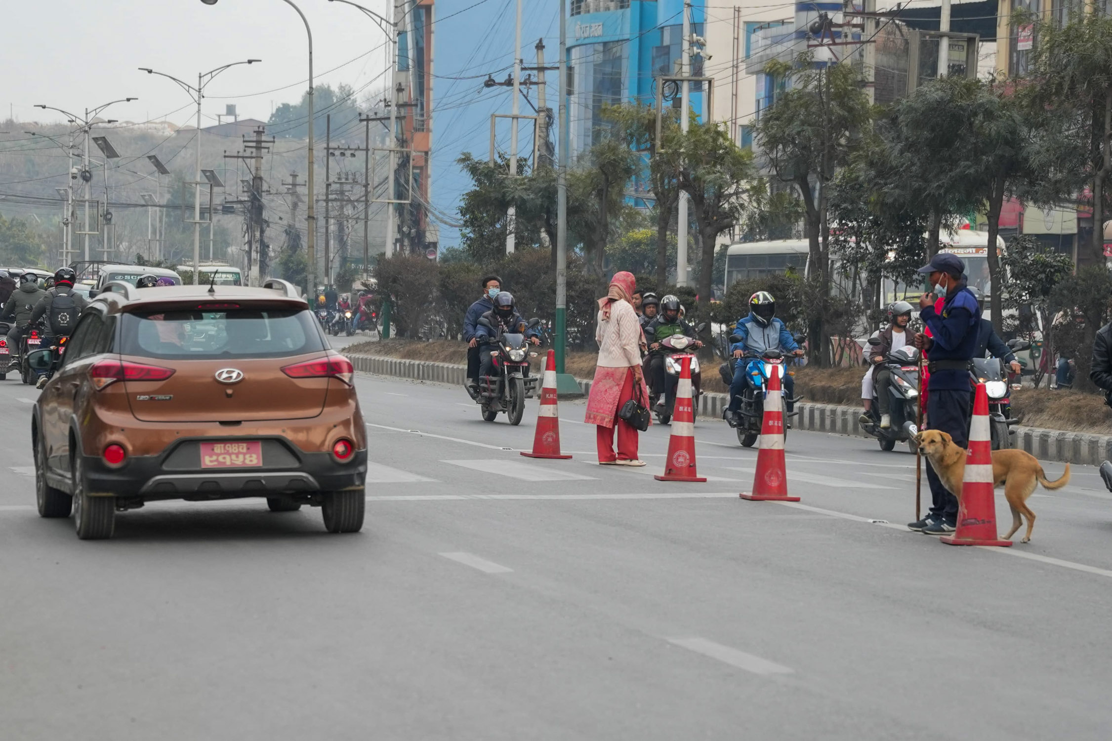 Election-police-on-Duty-Kathmandu-traffic_NPL4-1772168607.jpg