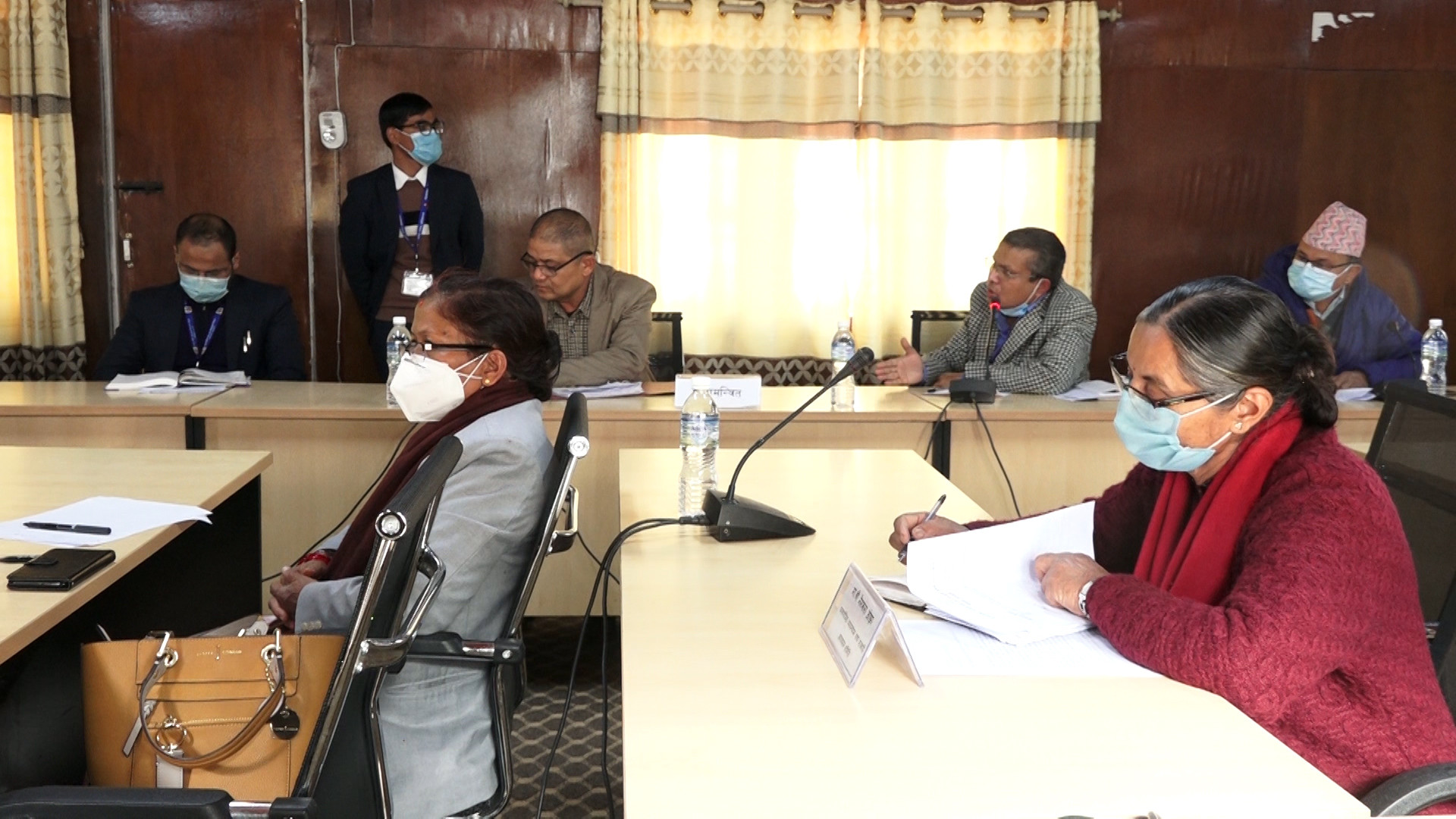 पुरक खाना नेपाल भित्र्याउन बन्देजले संसदीय समितिमा विवाद