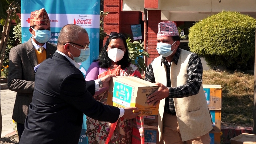 रेडक्रसद्वारा सरकारलाई भेन्टिलेटर सहयोग