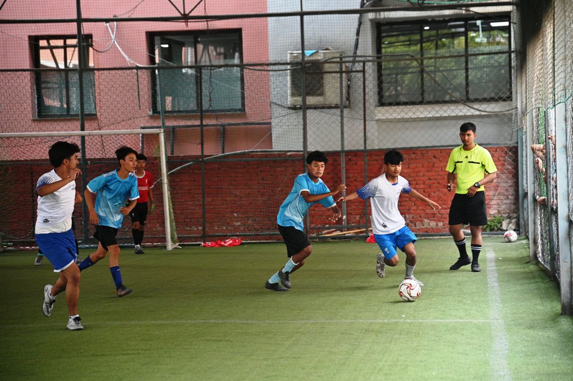 Footsal--1-1718115080.jpg