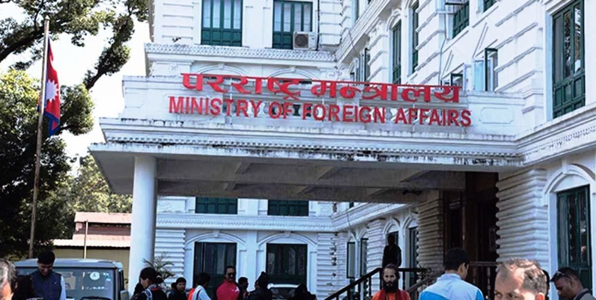 भारतको सहयोगमा इरानमा रहेका नेपालीको उद्धार गरिँदै