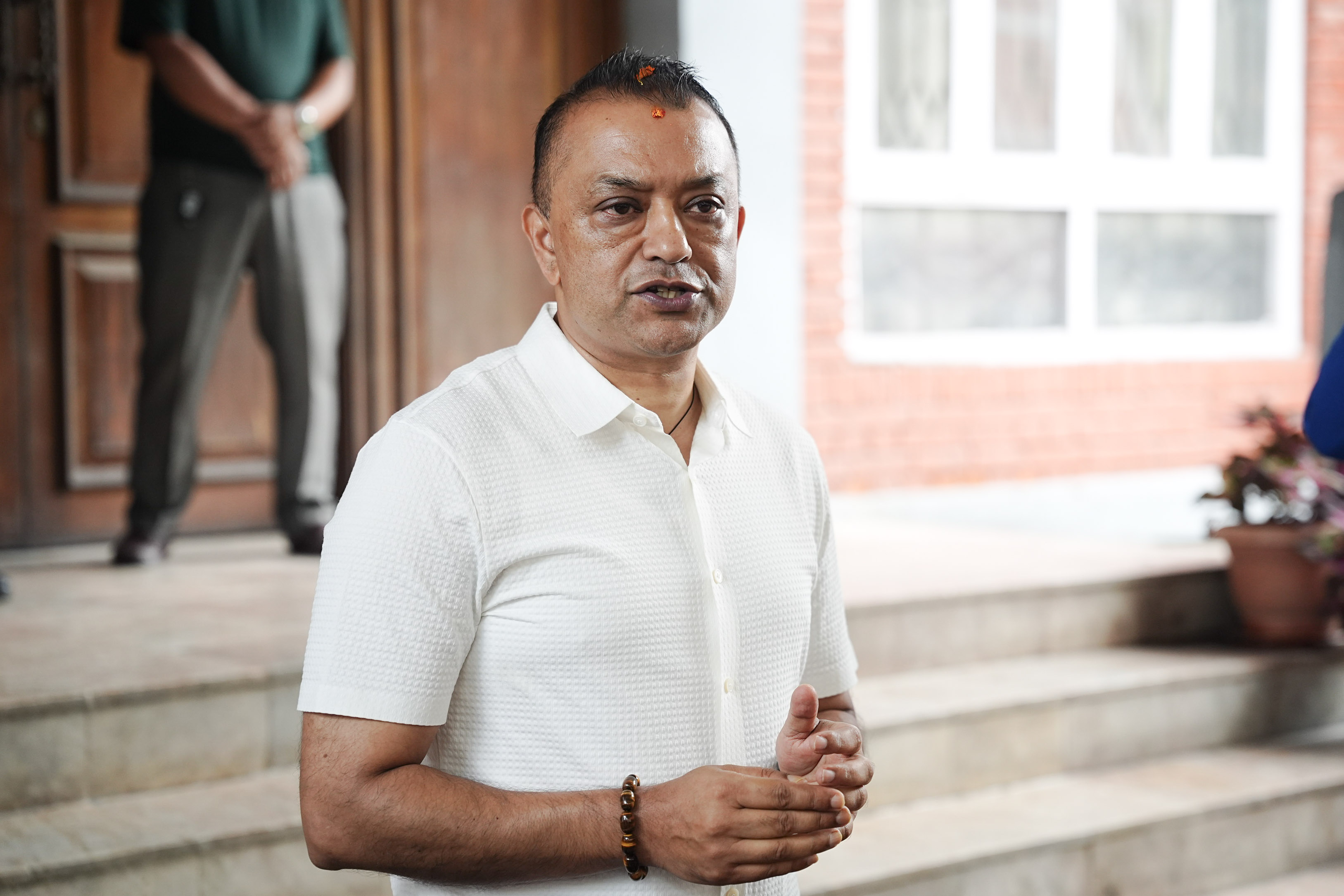 इतर समूहले राष्ट्रिय भेलाको तयारी गरिरहँदा कांग्रेसले बोलायो केन्द्रीय समिति बैठक
