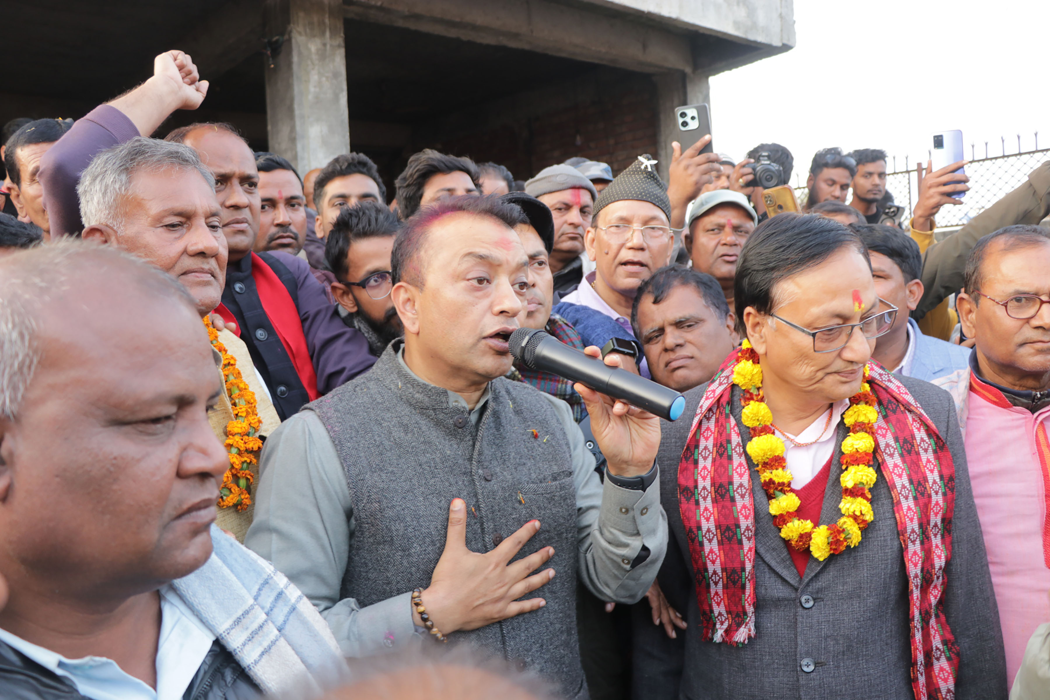 कोलाहल र हल्लाबाट नतर्सिउँ, बदलिएको नयाँ कांग्रेसलाई विश्वास गरौँ : गगन थापा