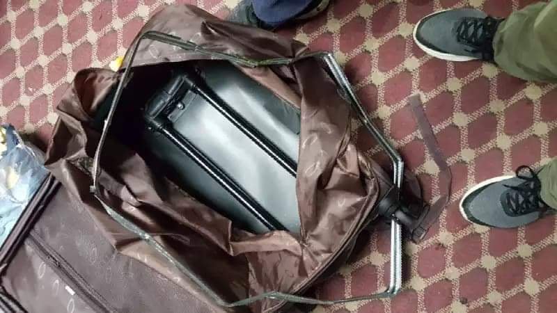 चार्टर्ड फ्लाइटबाटै सुन तस्करी, झन्डै २ केजी सुनसहित विमानस्थलबाट ४ जना पक्राउ